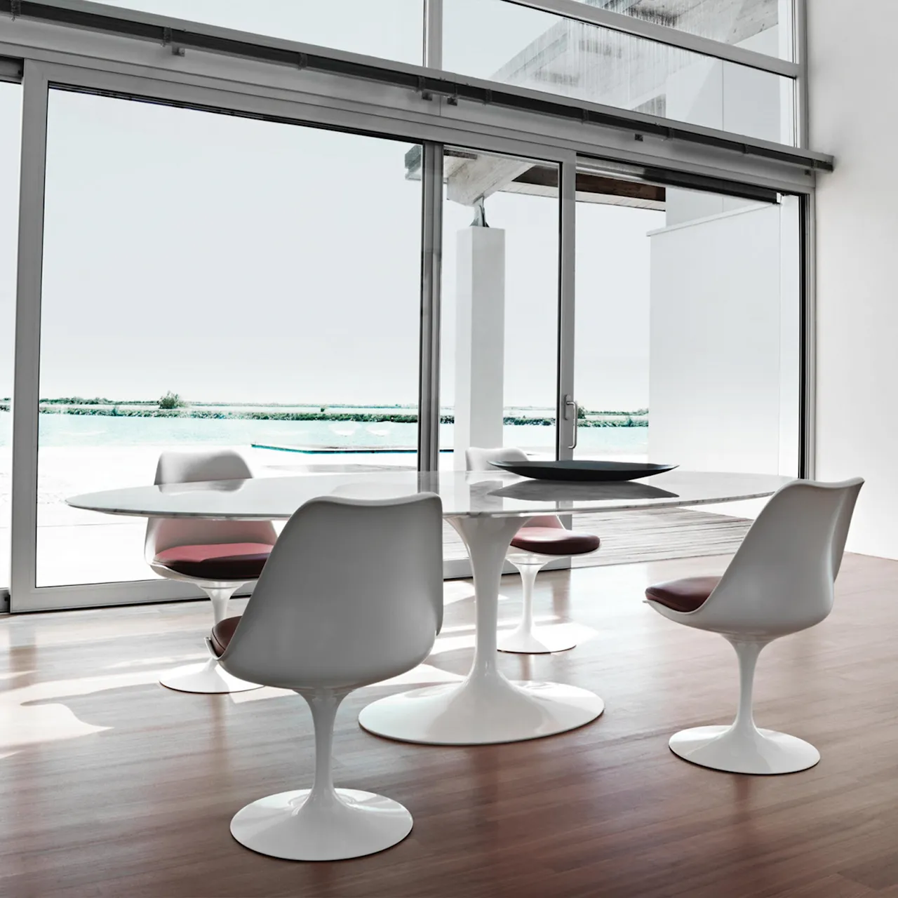 Saarinen Oval Table White - Matbord