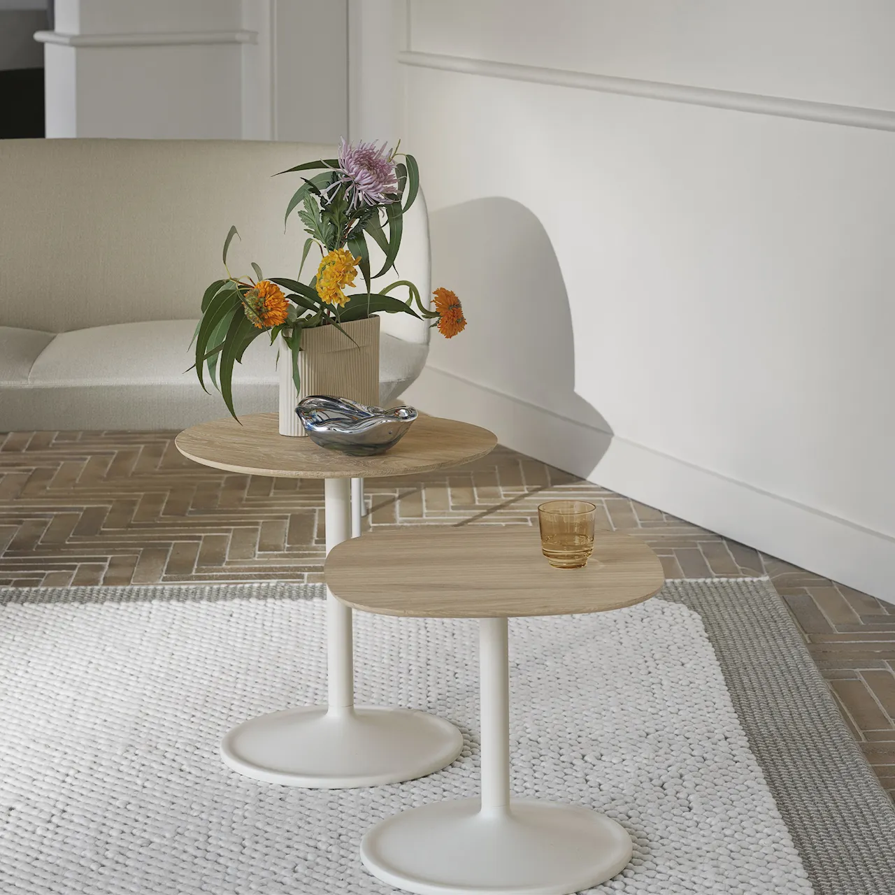 Soft Side Table 45 X 45 H: 48