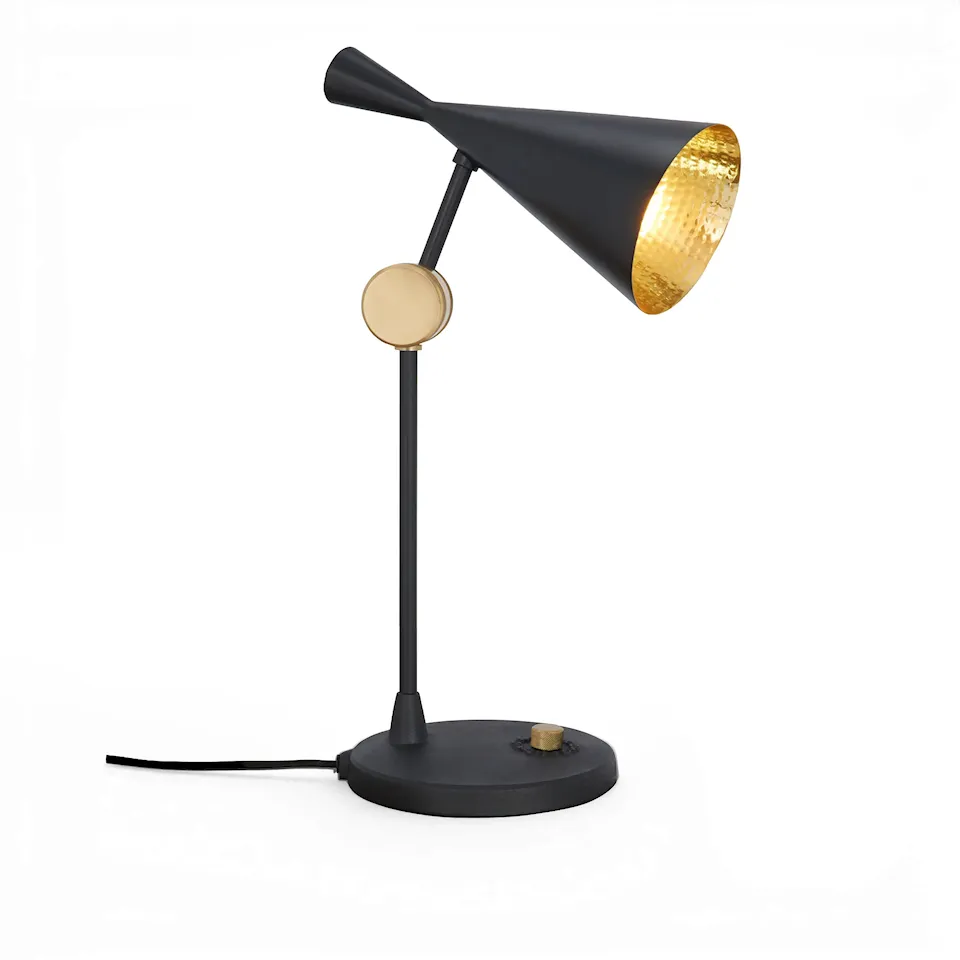 Beat bordslampa