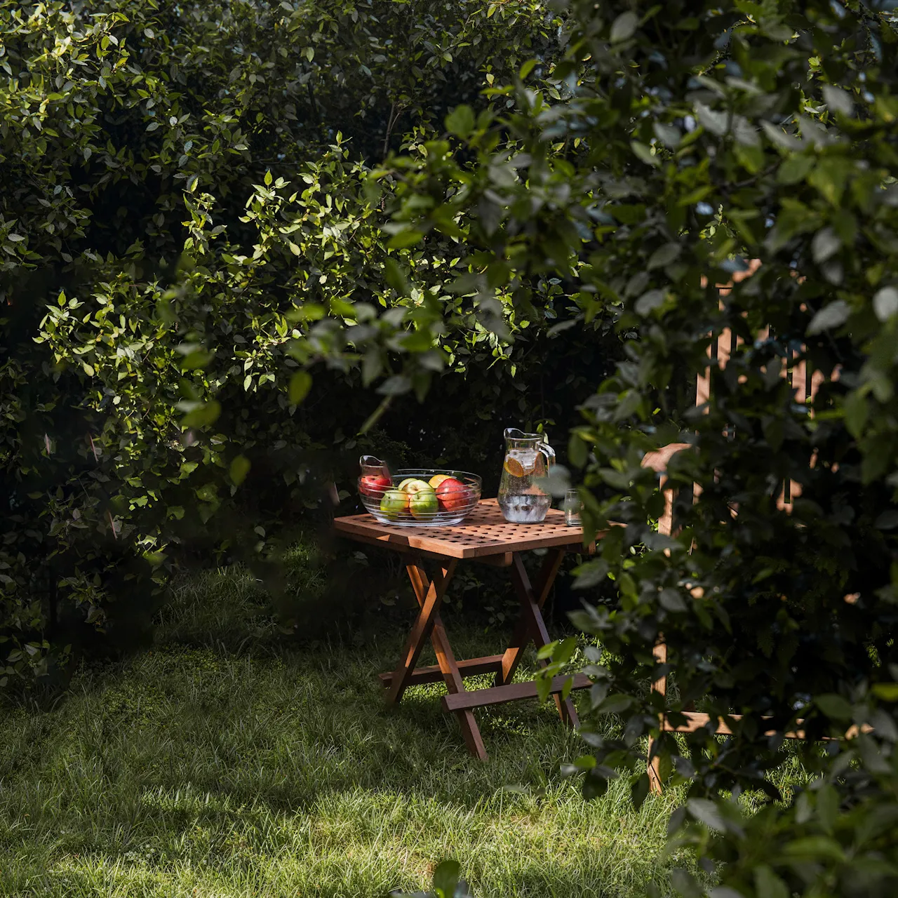 Midsummer side table