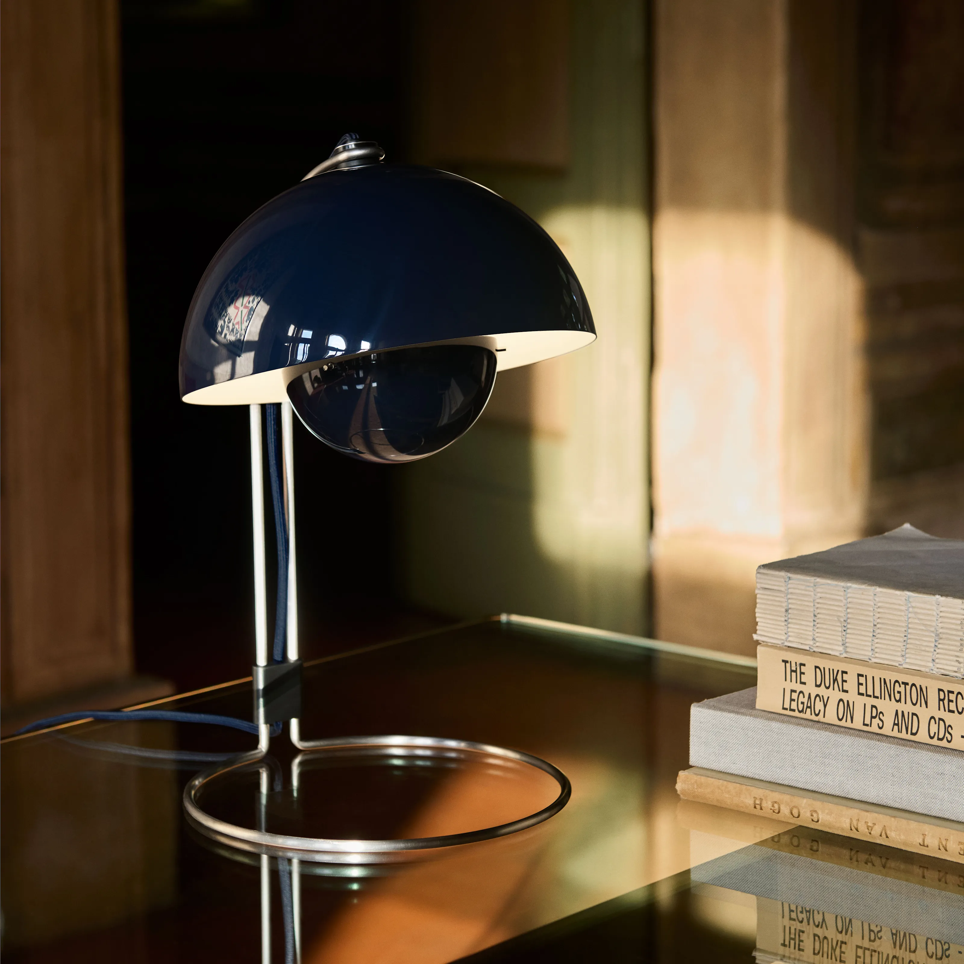 Flowerpot VP4 Desk Lamp - 2
