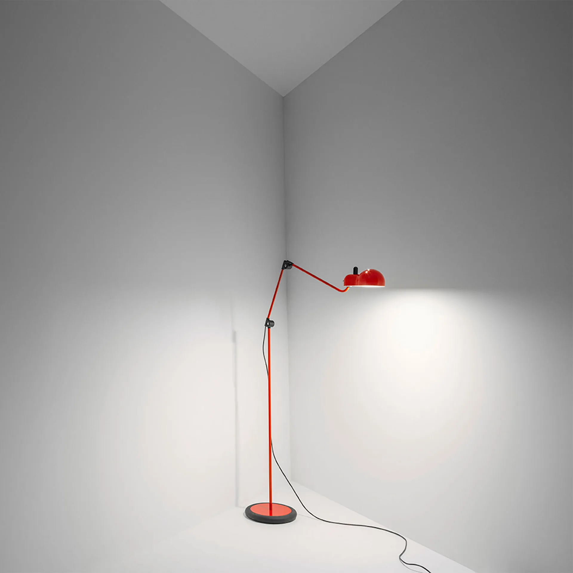 Topo Floor Lamp - Stilnovo - Joe Colombo - NO GA