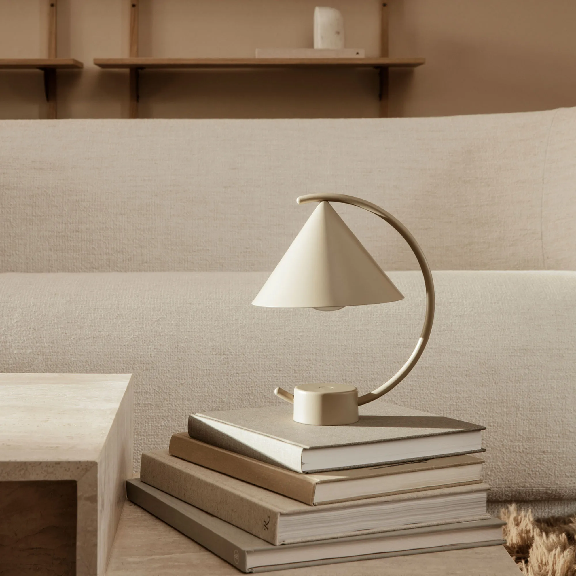 Meridian bordslampa