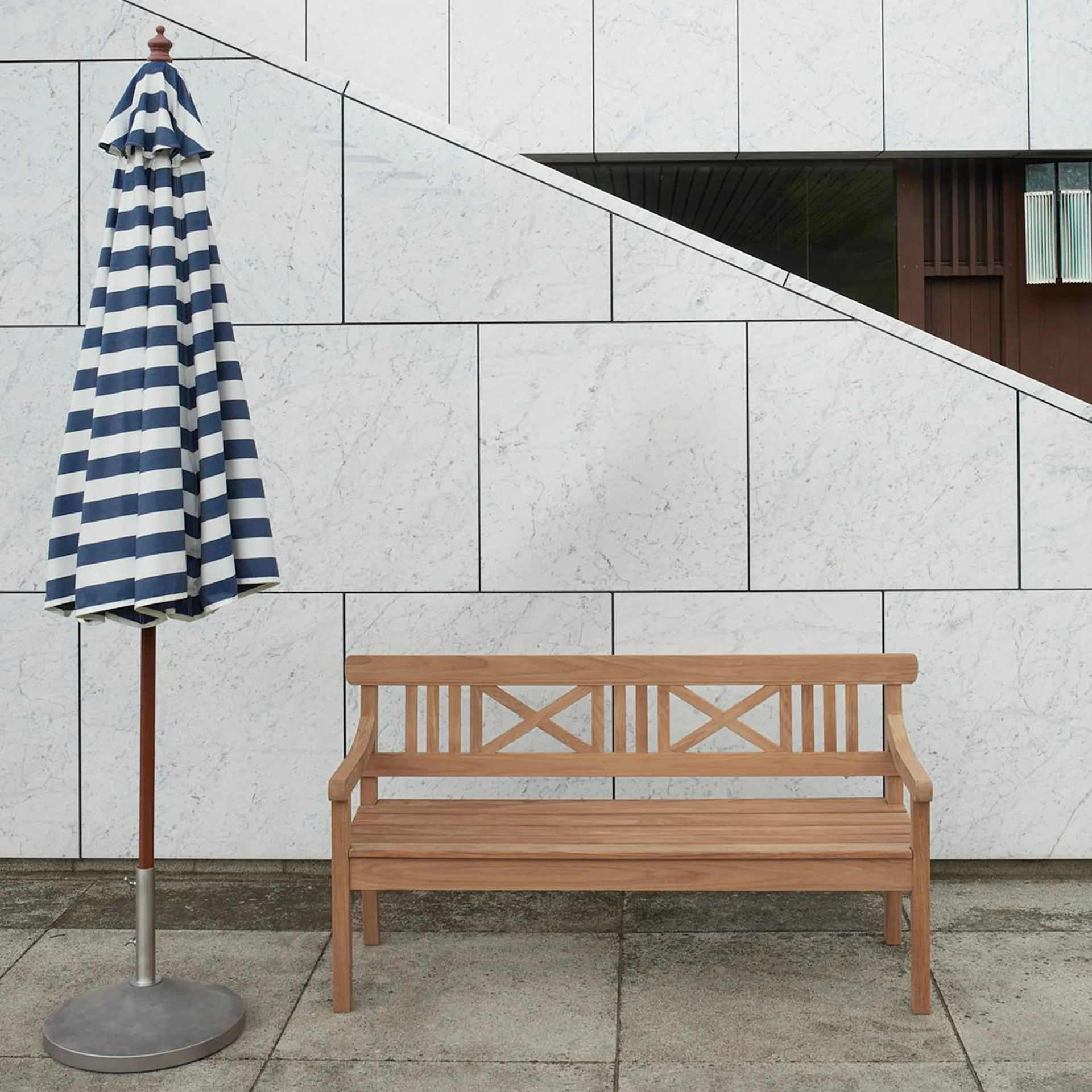 Messina Round Umbrella Stripes - Fritz Hansen - NO GA