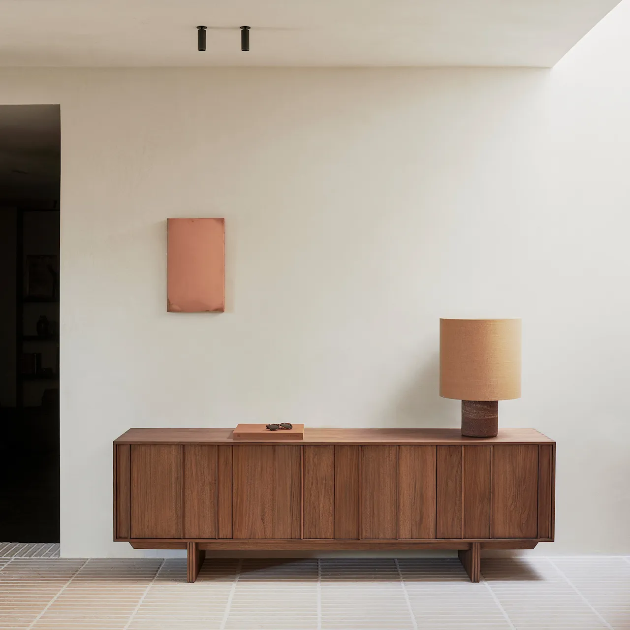 Pillar sideboard