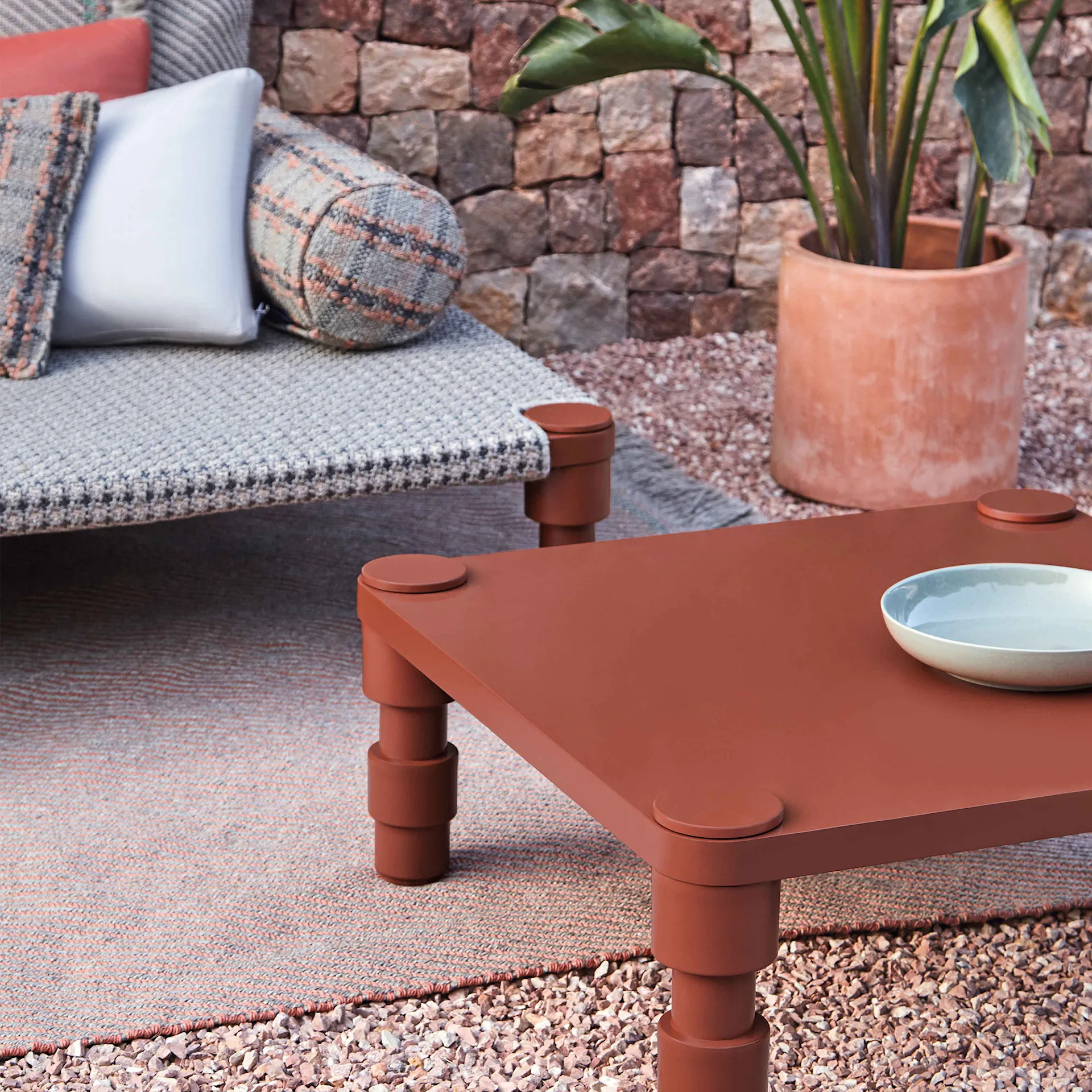 Garden Layers Single Indian Bed - Gofre Terracotta - GAN - Patricia Urquiola - NO GA