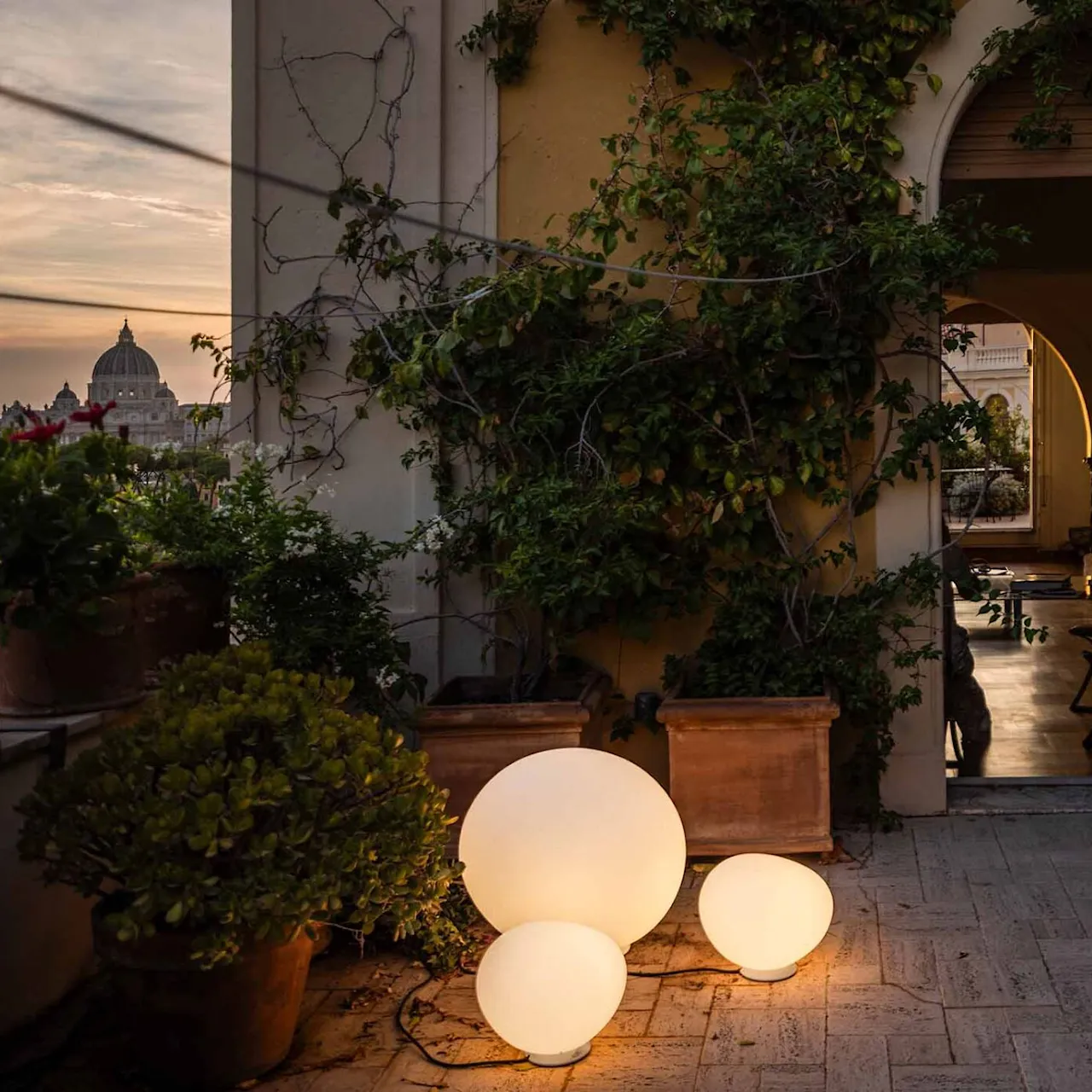 Gregg Outdoor golvlampa