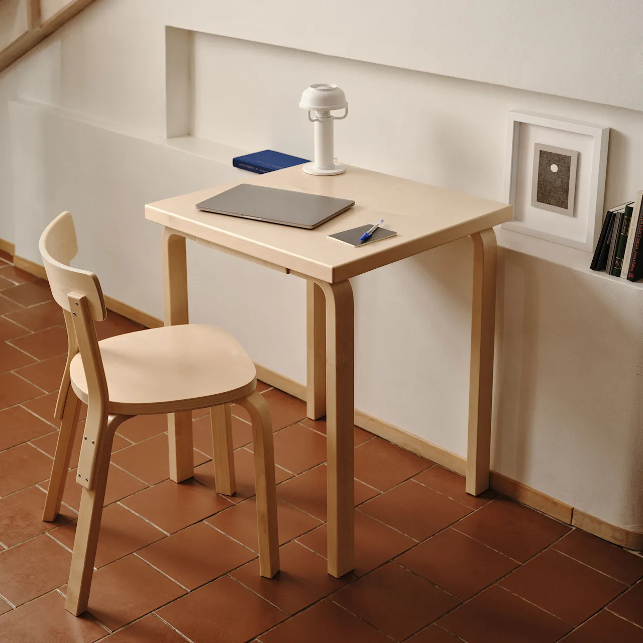 Aalto Table Square 80C matbord