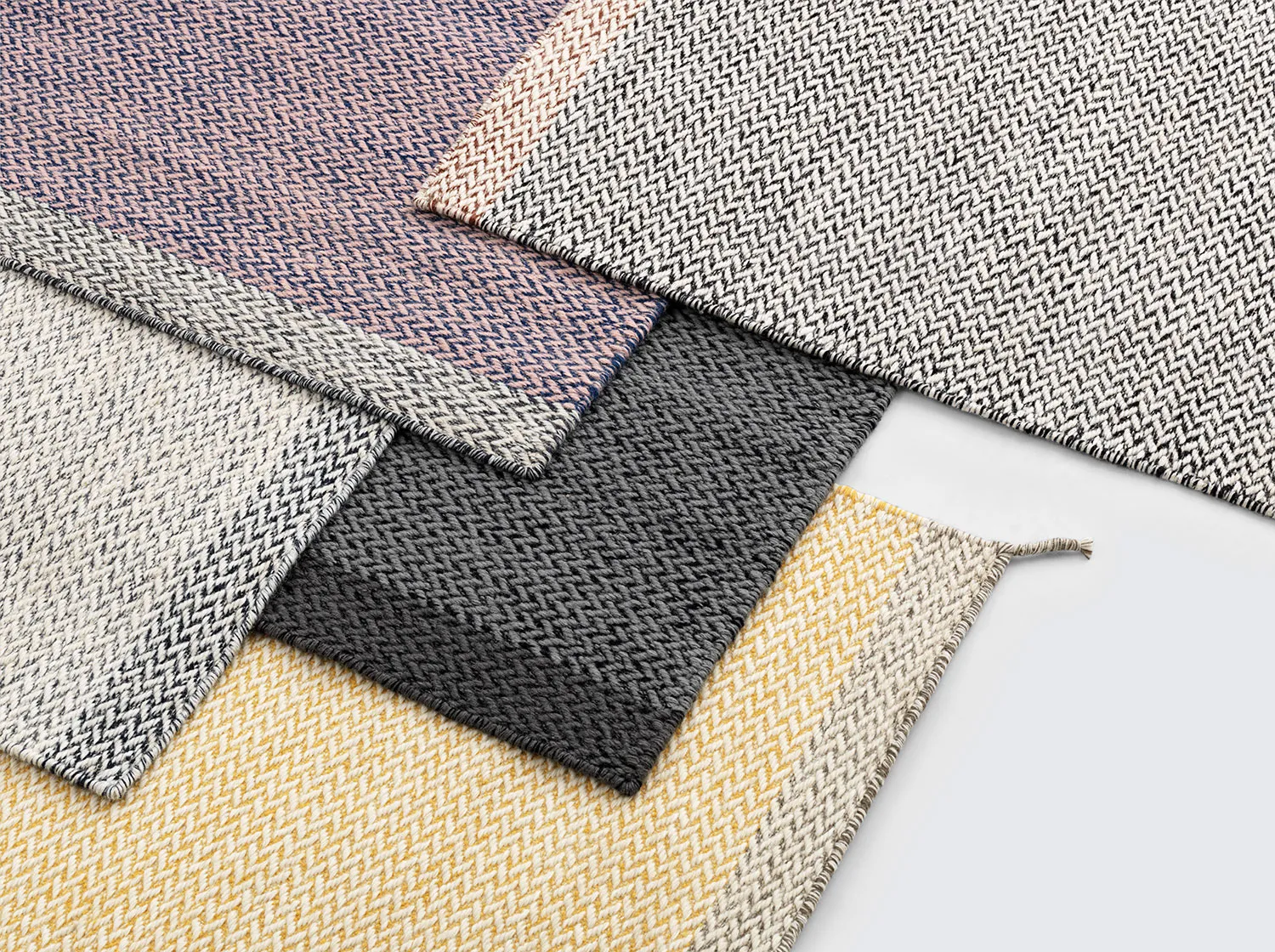 Ply rug black/white - 5