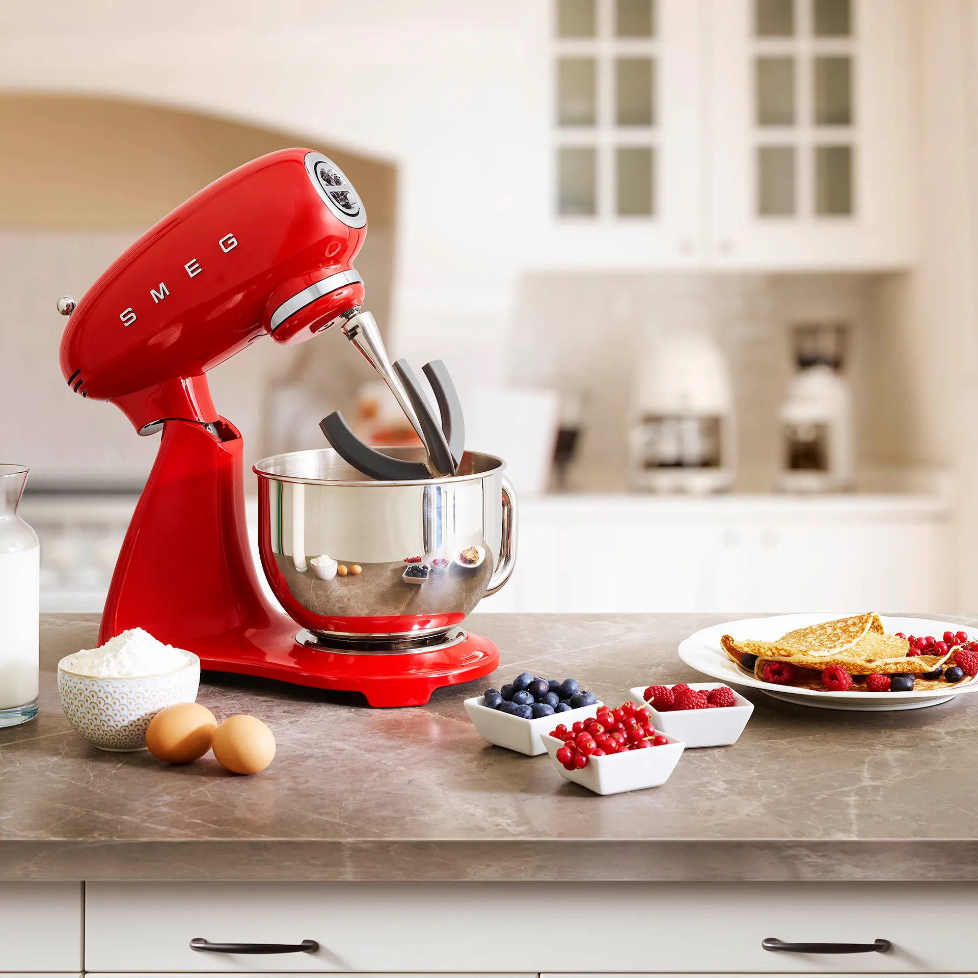 Smeg Stand Mixer Full Color Red - Smeg - NO GA