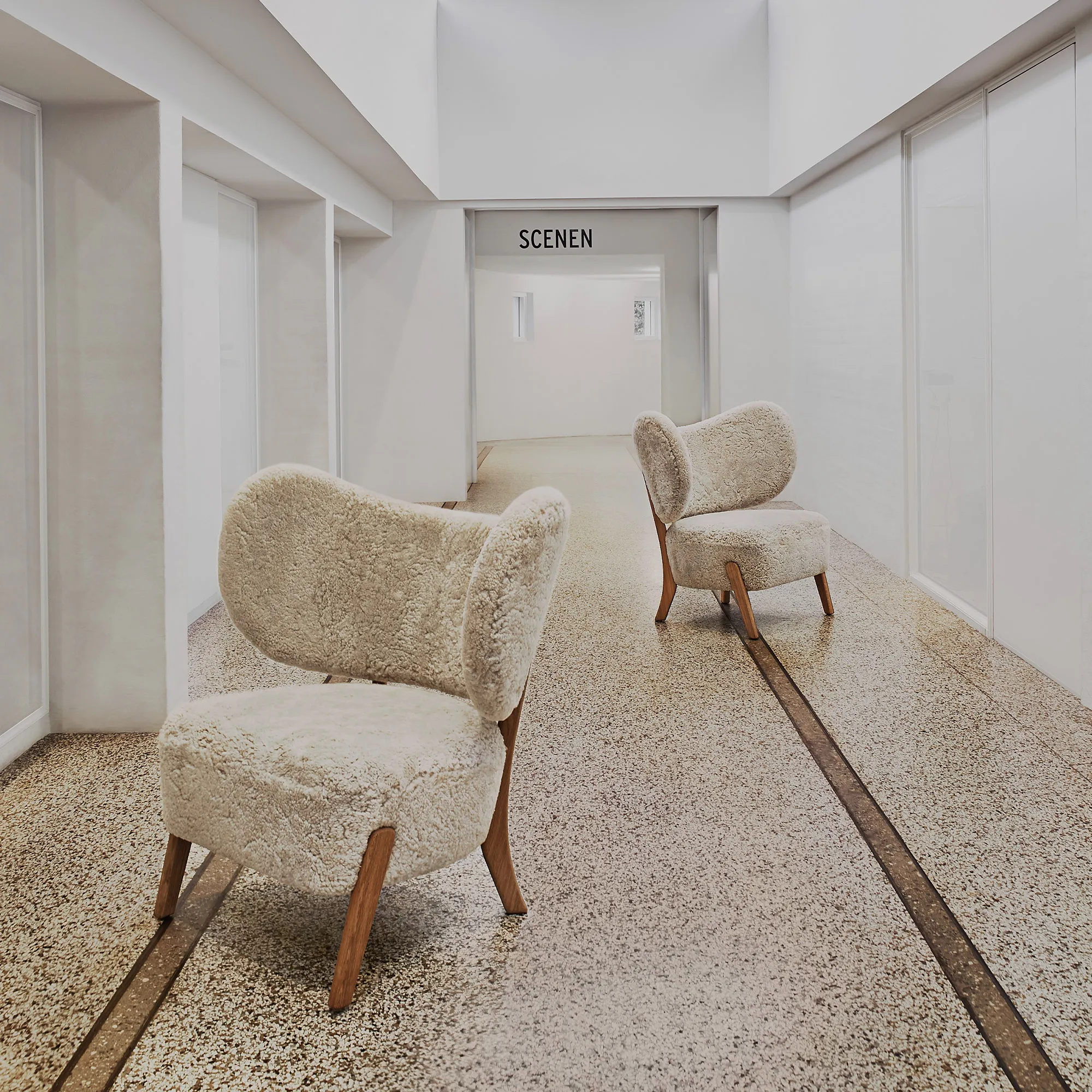 TMBO Lounge Chair - 4
