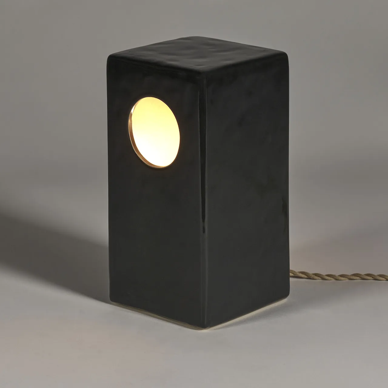 Black Maxime Table Lamp