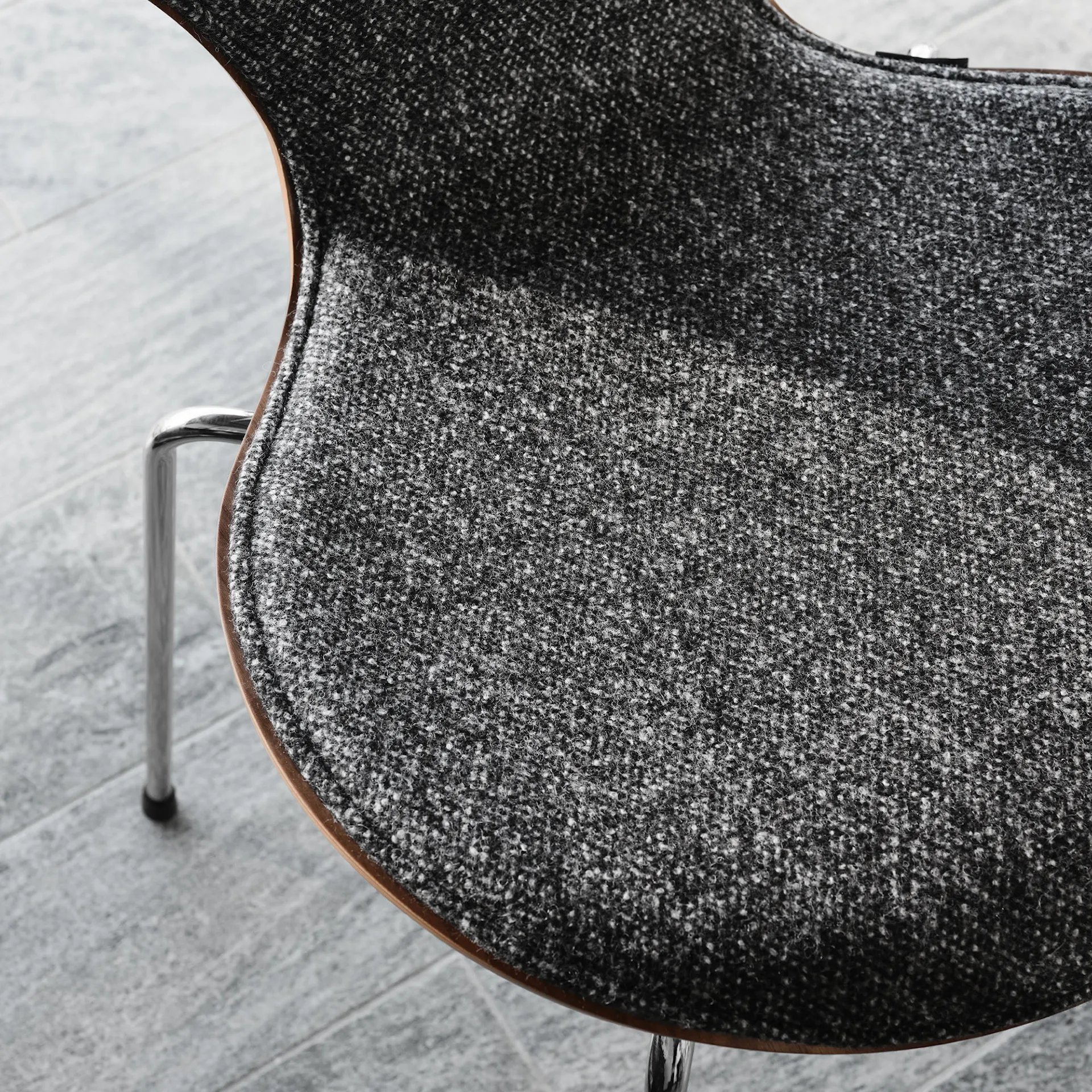 3207 Sjuan Karmstol Anniversary Collection - Fritz Hansen - Arne Jacobsen - NO GA