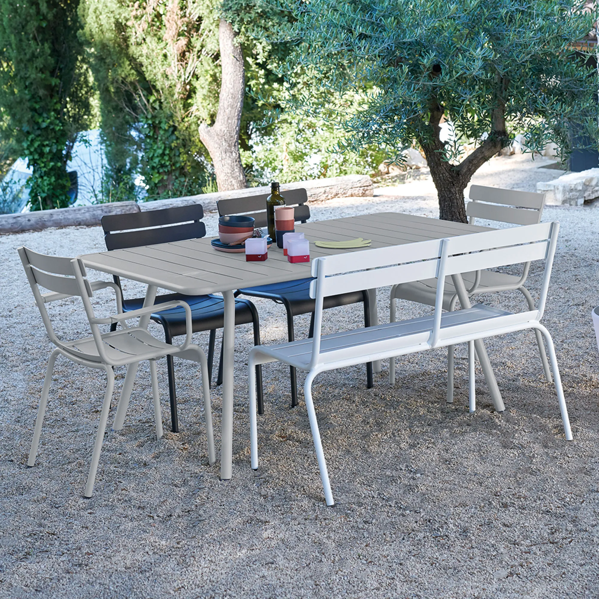 Luxembourg Matgrupp Bord 143 x 80 cm & 4 st Stolar - 4