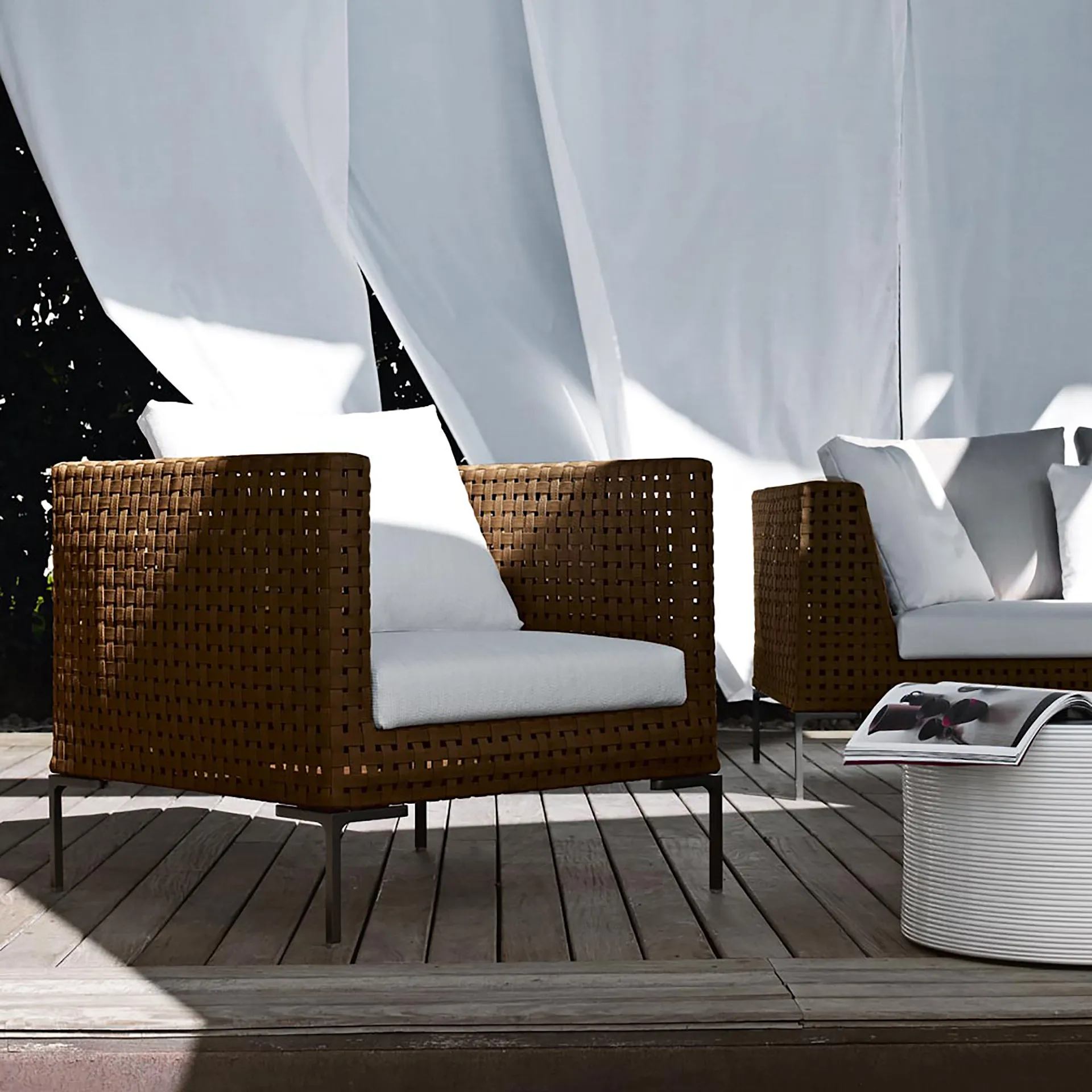 Charles Outdoor Armchair - B&B Italia - Antonio Citterio - NO GA