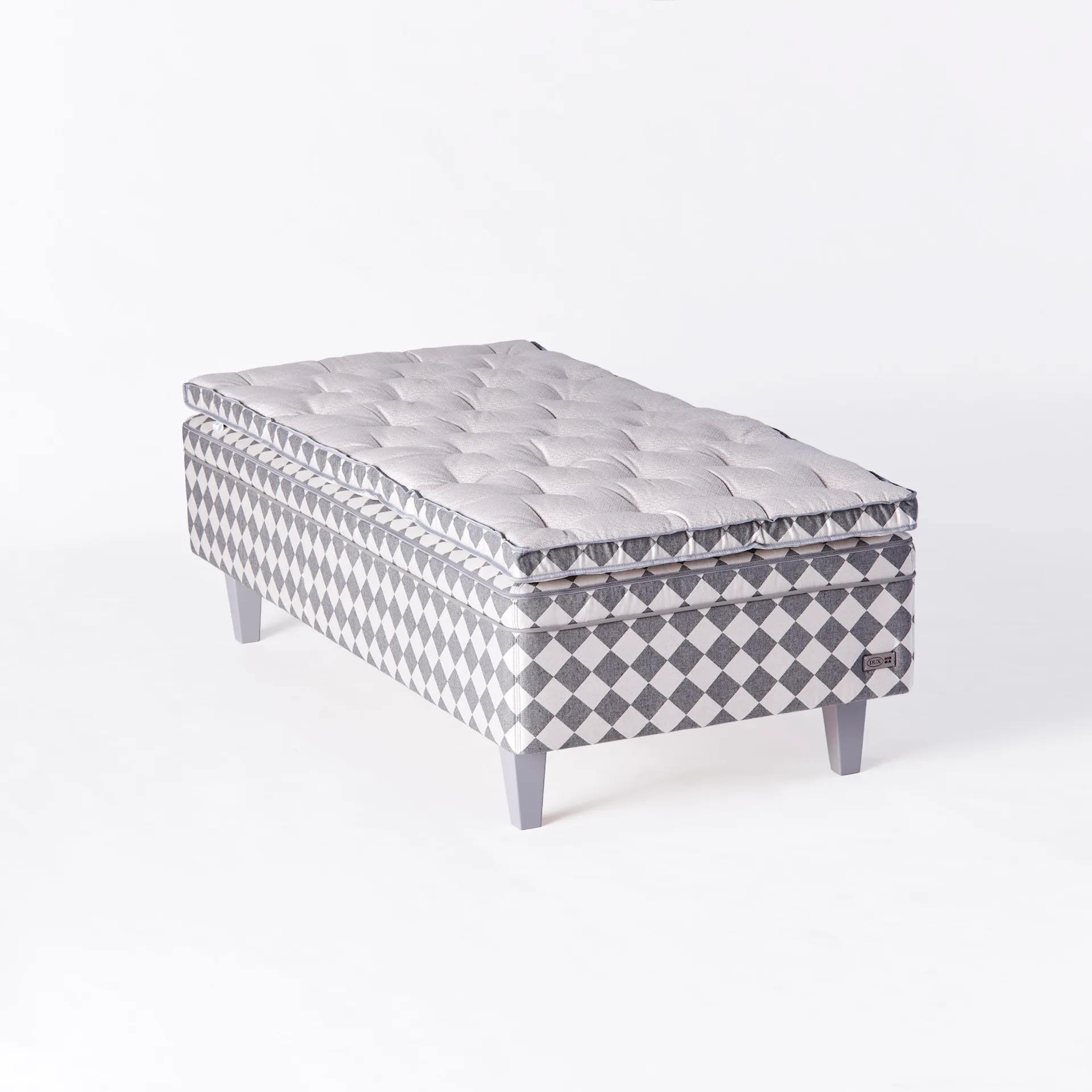 DUX Premium Bed by Nordiska Galleriet - DUX - NO GA