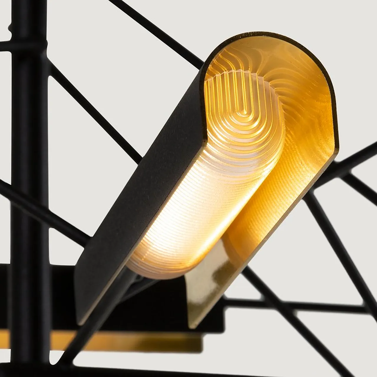 Takkronor – Handla en ljuskrona med elegant design | Nordiska Galleriet