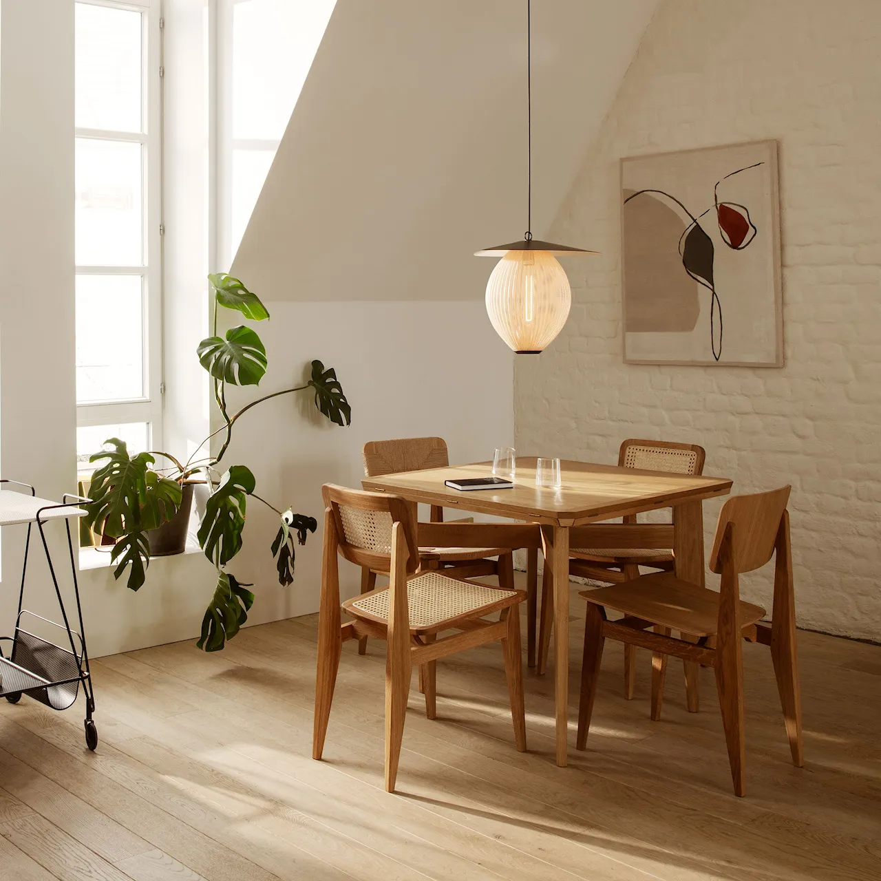 B-Table matbord