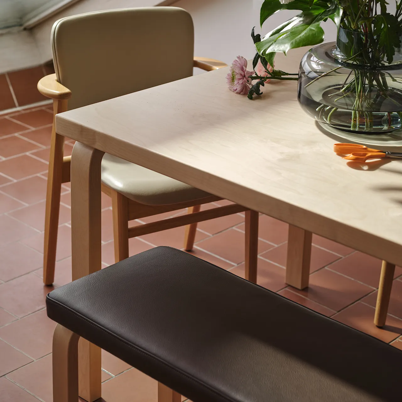 Aalto Table Rectangular 82B matbord