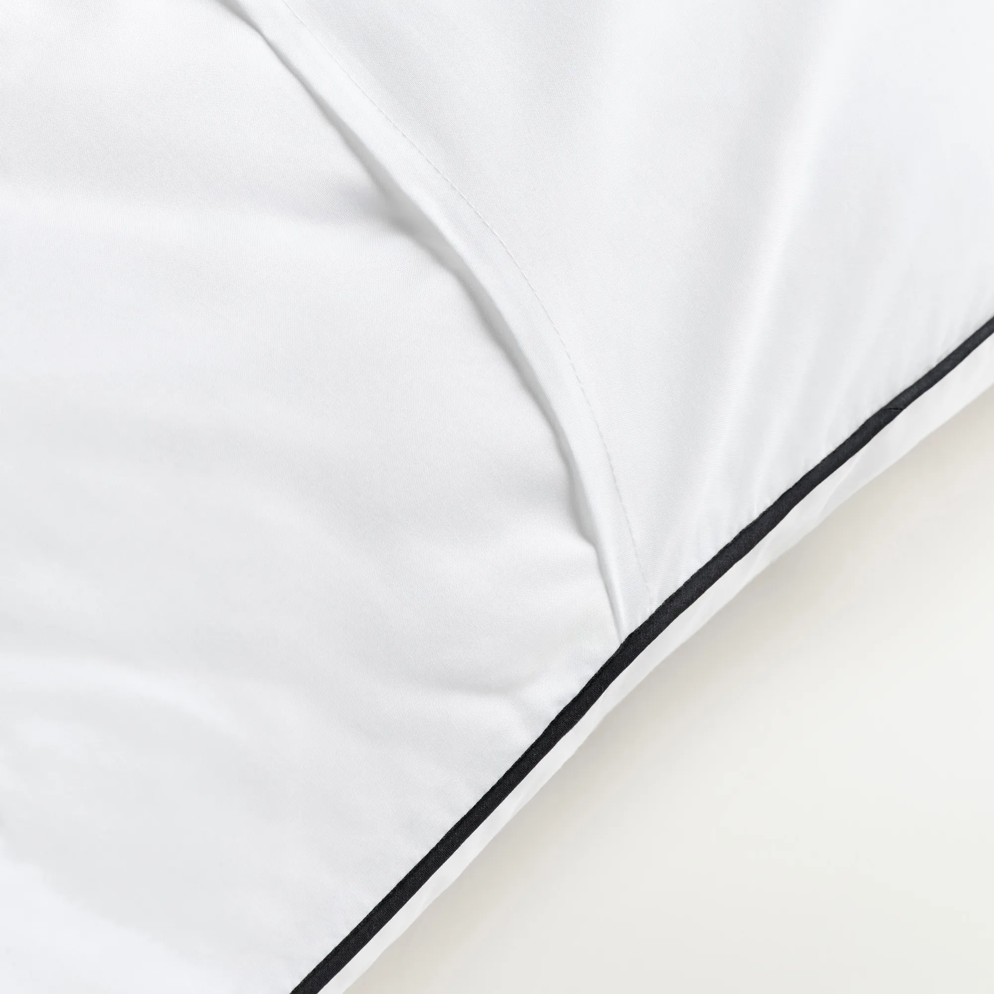 Percale Crisp White/Black bäddset - 6