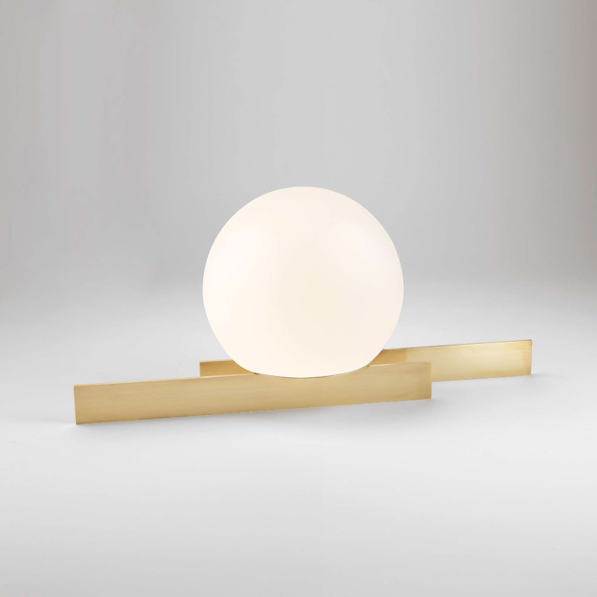Somewhere In The Middle - Michael Anastassiades - Michael Anastassiades - NO GA