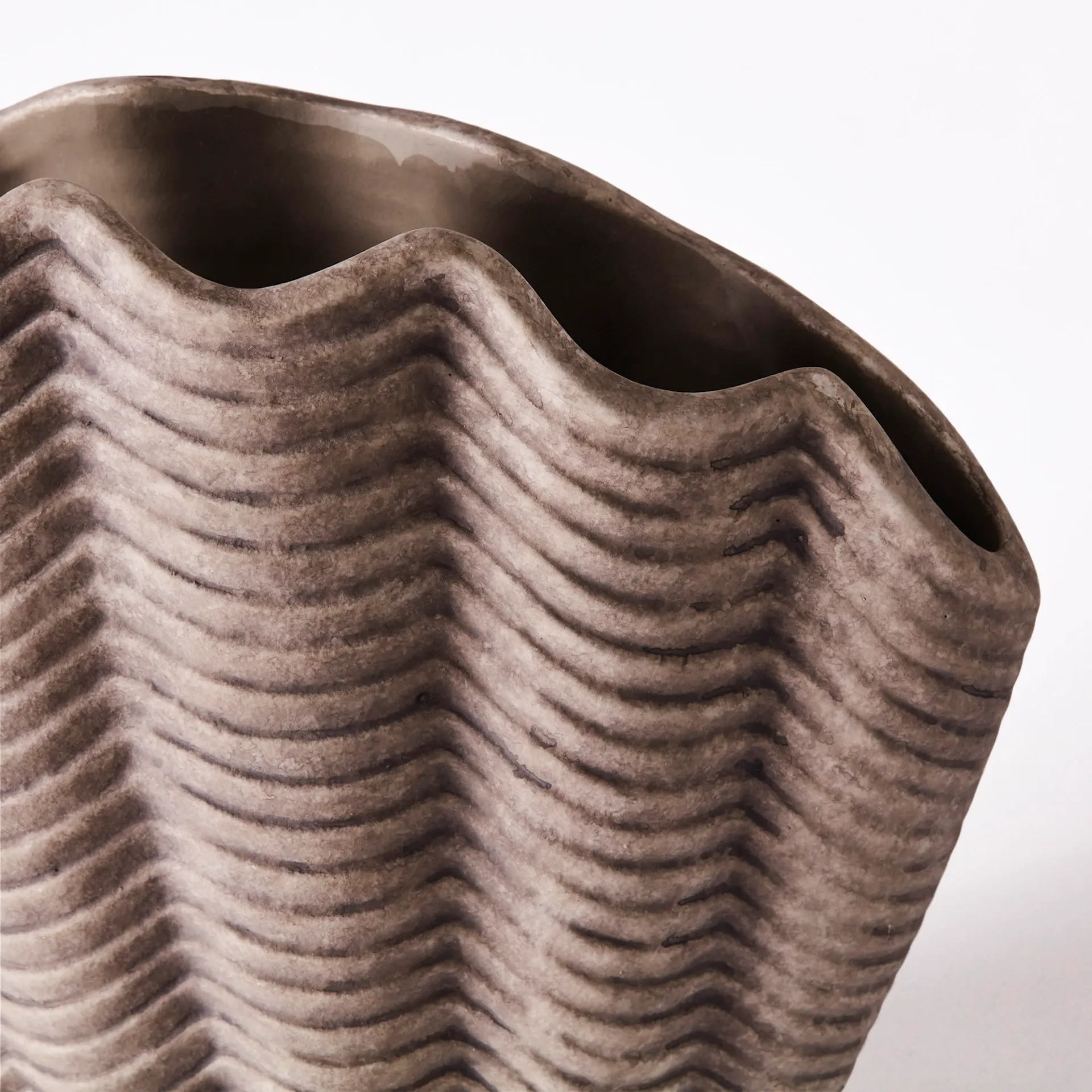 Concha Vase Fluted Large - Dusty Deco - Edin & Lina Kjellvertz - NO GA