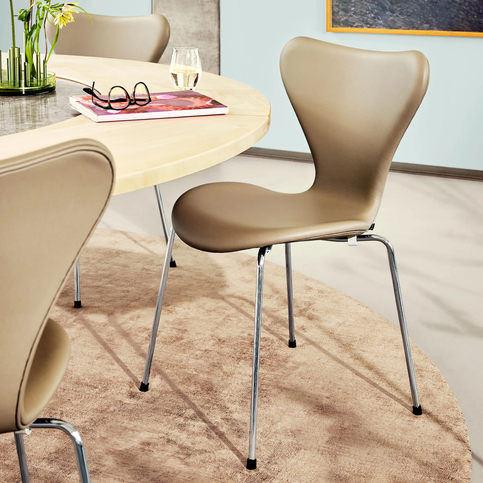 Sjuan 3107 stol helklädd läder stålstativ krom - Fritz Hansen - Arne Jacobsen - NO GA