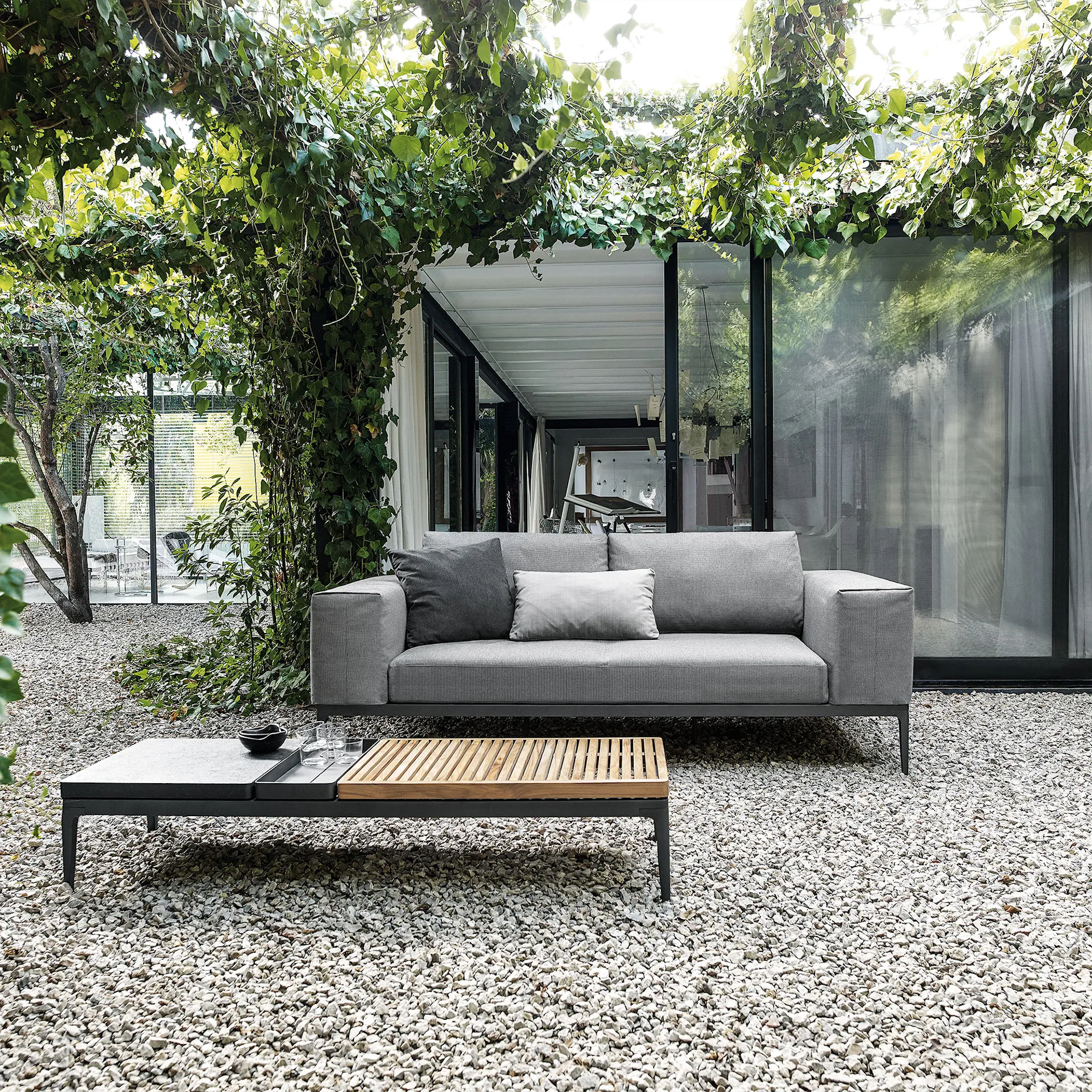 Grid Sofa - Gloster - NO GA