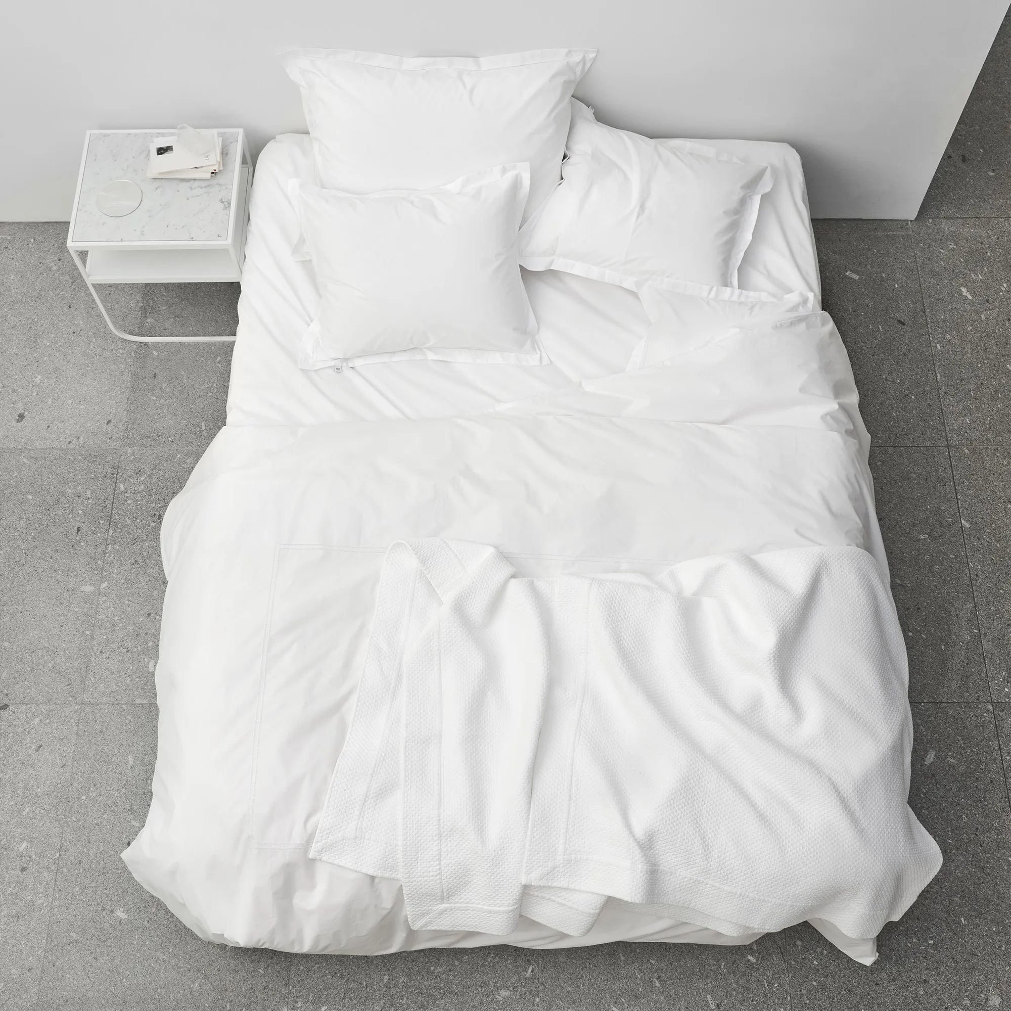 Ameno White överkast - 5