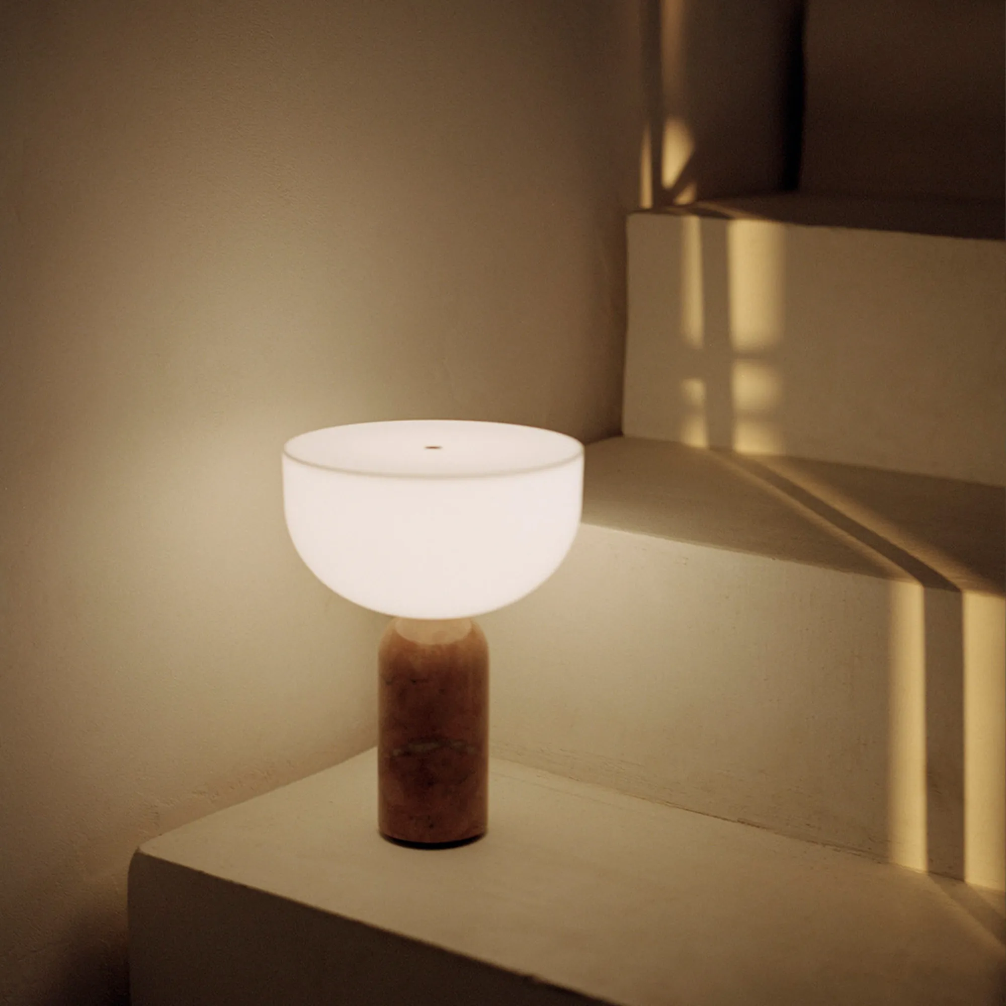 Kizu Table Lamp Portable - 7