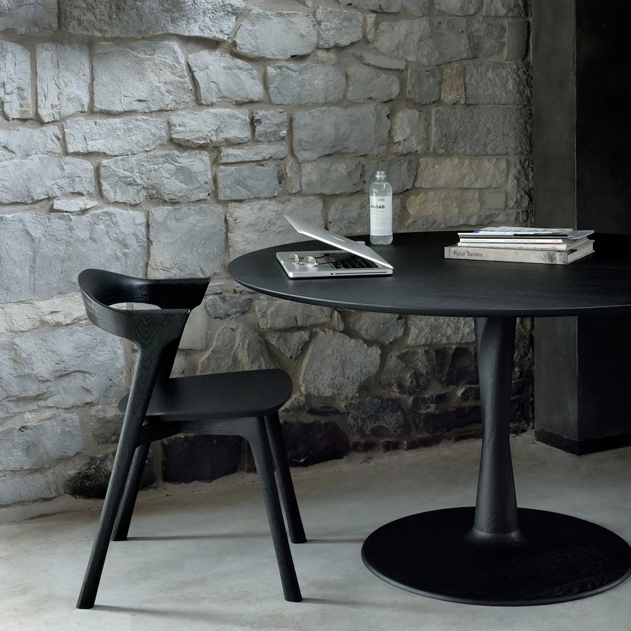 Torsion Dining Table Round Black 70 cm