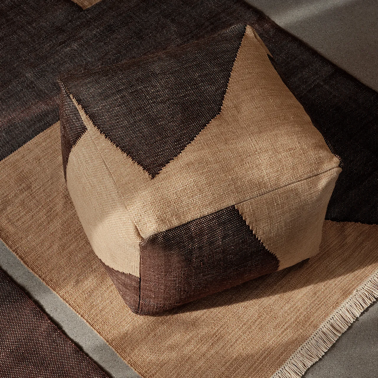 Forene Square sittpuff