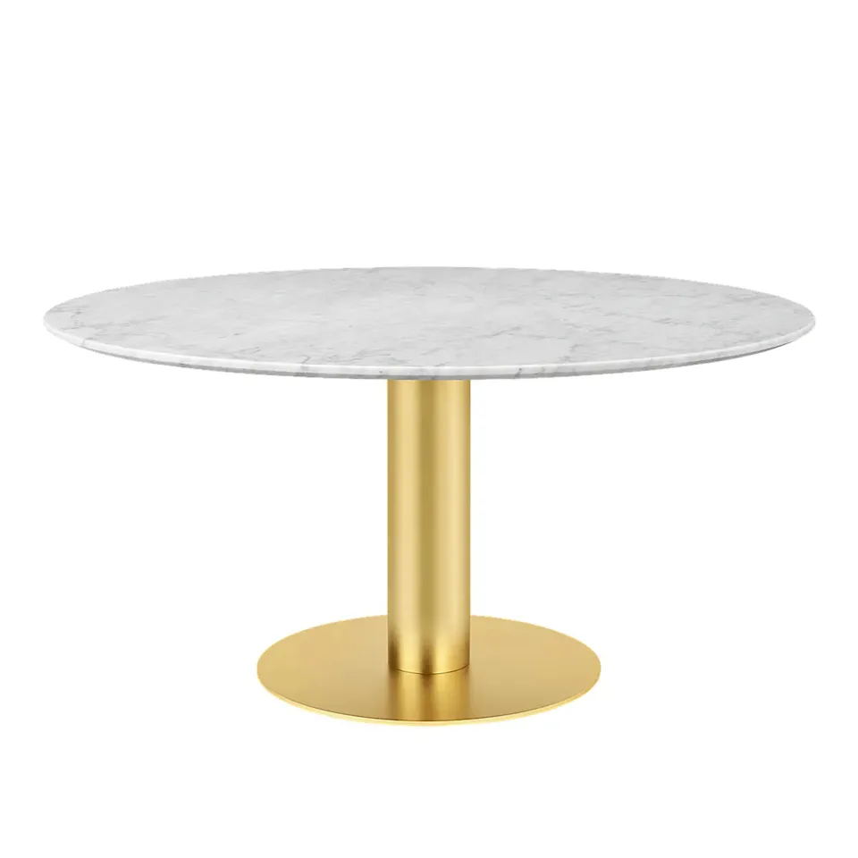 GUBI 2.0 Dining Table, Ø 150 cm, Skiva: Marmor - Bianco Carrara, Bas: Mässing