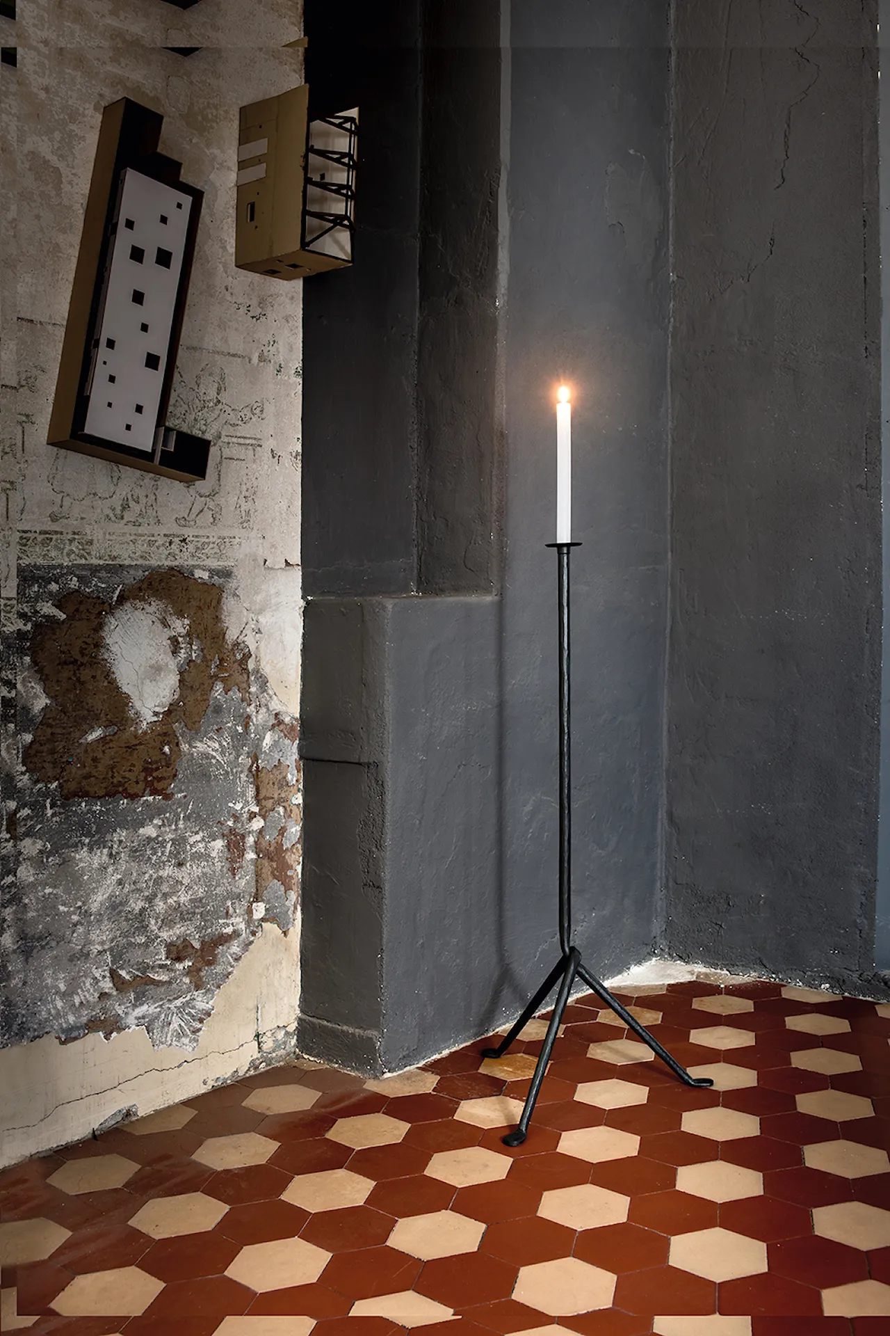 Officina Floor Candleholder