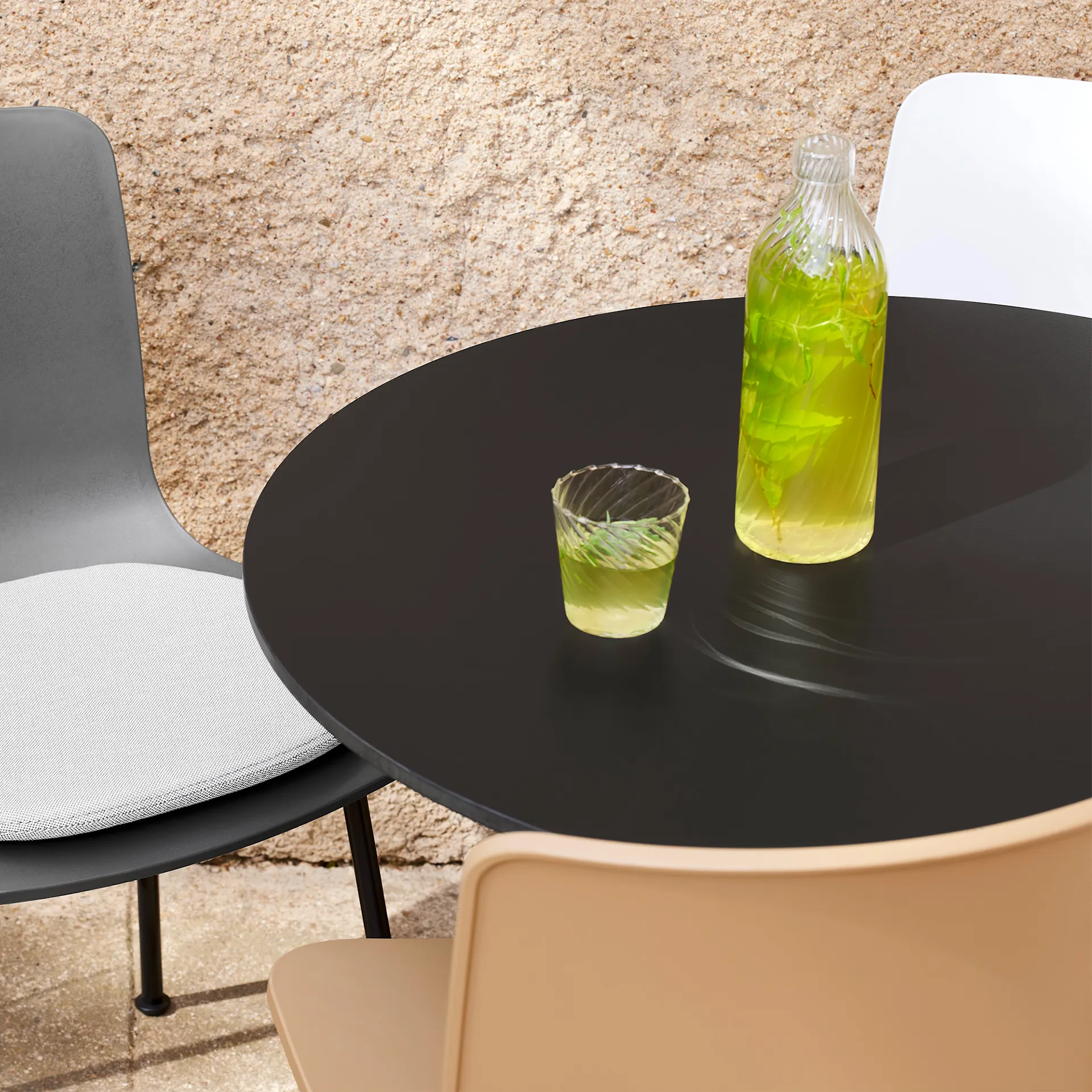 Belleville runt bistrobord - Vitra - Ronan & Erwan Bouroullec - NO GA