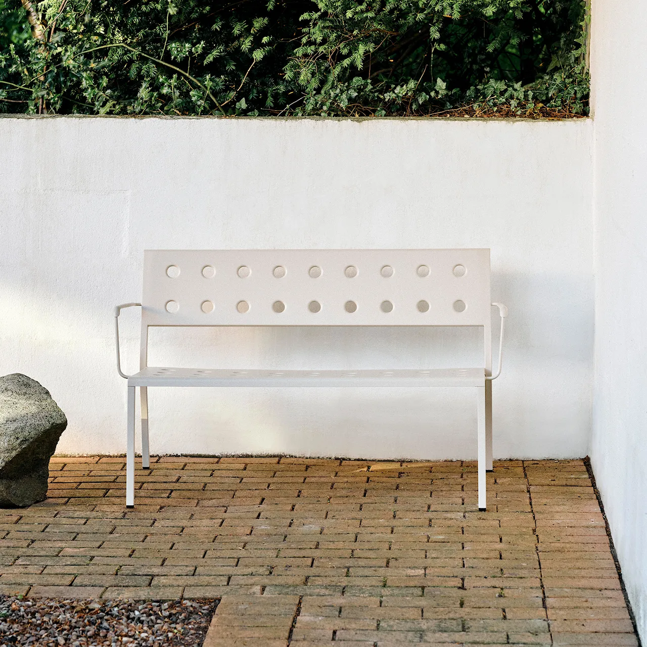 Balcony Dining Bench w. arm / Chalk Beige