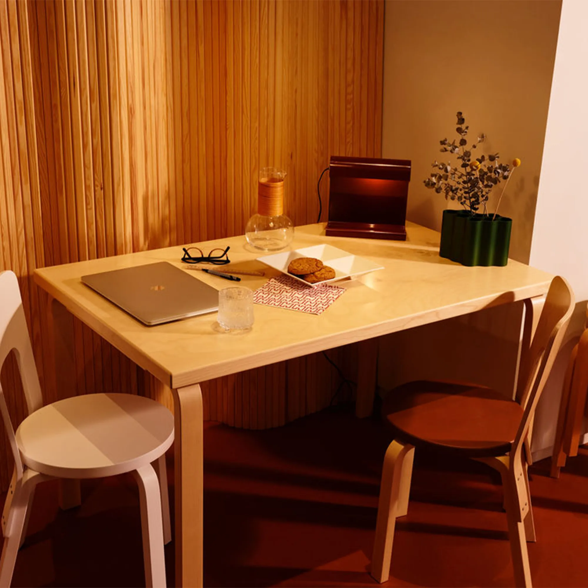 Aalto Children's Table Rectangular 81B bord - 2