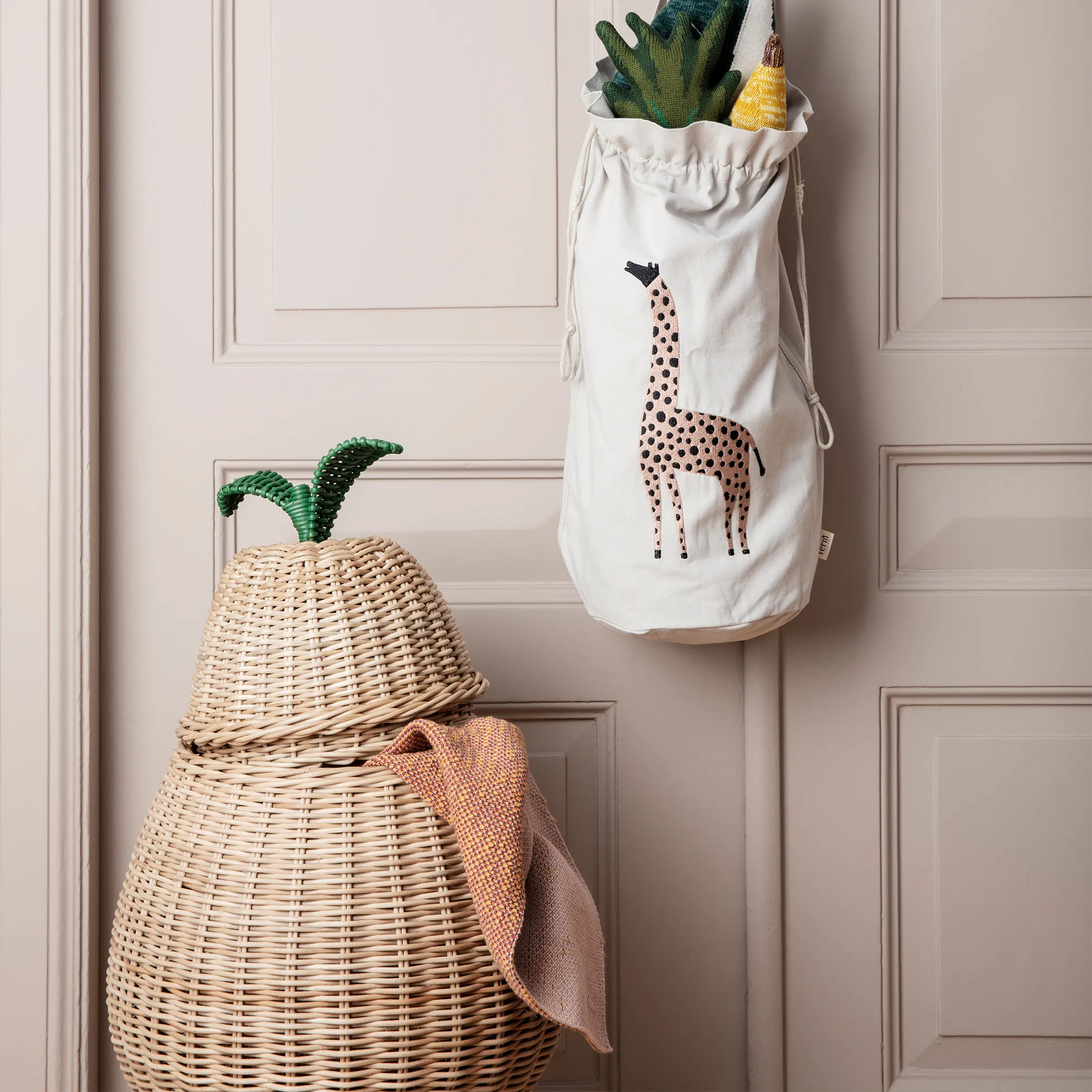 Pear flätad förvaringskorg