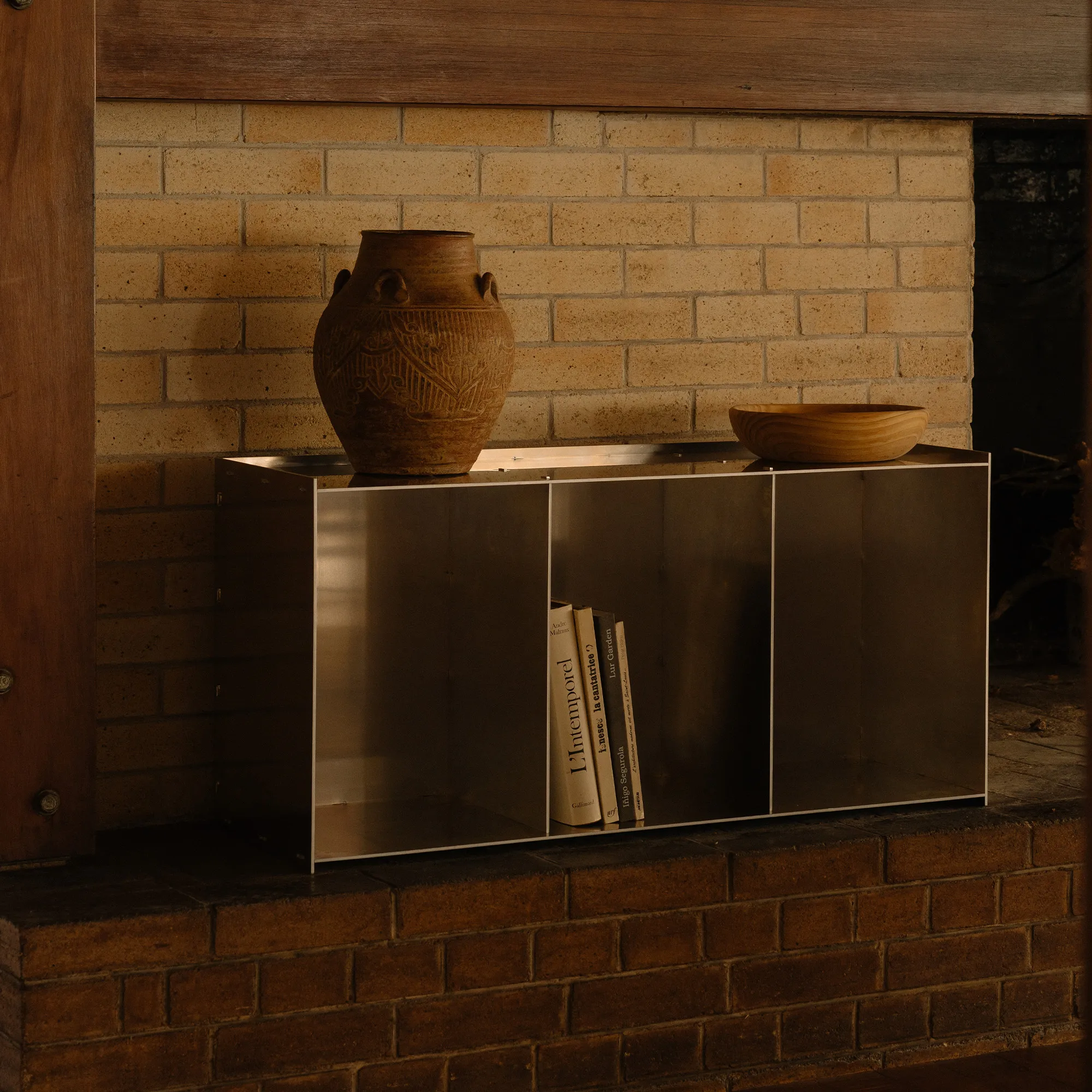 Rivet Case sideboard - 5