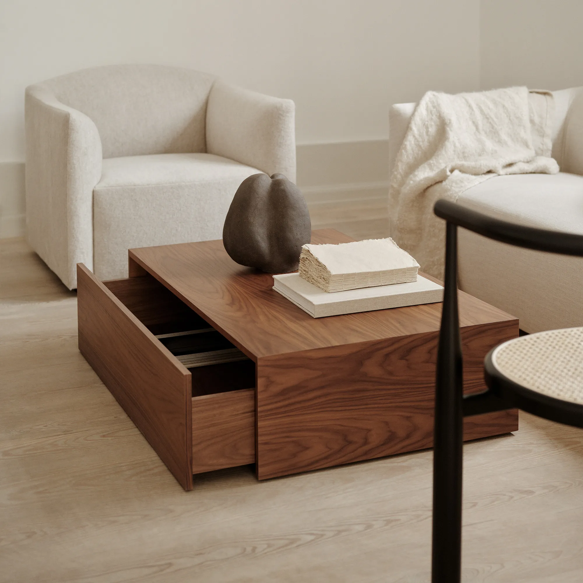 Mass Coffee Table High Drawer