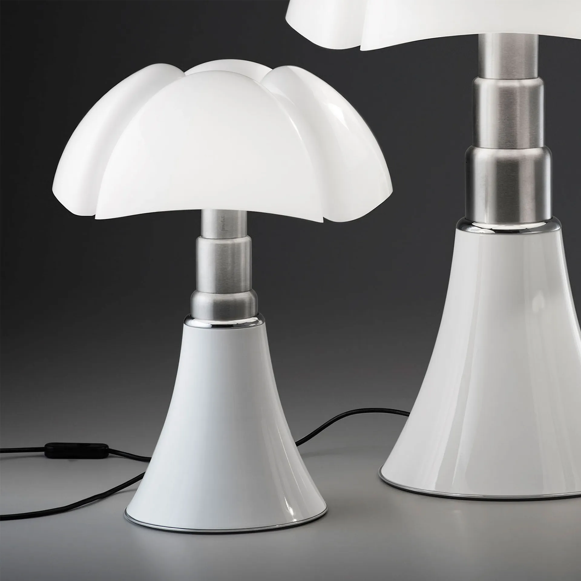 Pipistrello Medium Table Lamp - Dimbar - Martinelli Luce - Gae Aulenti - NO GA