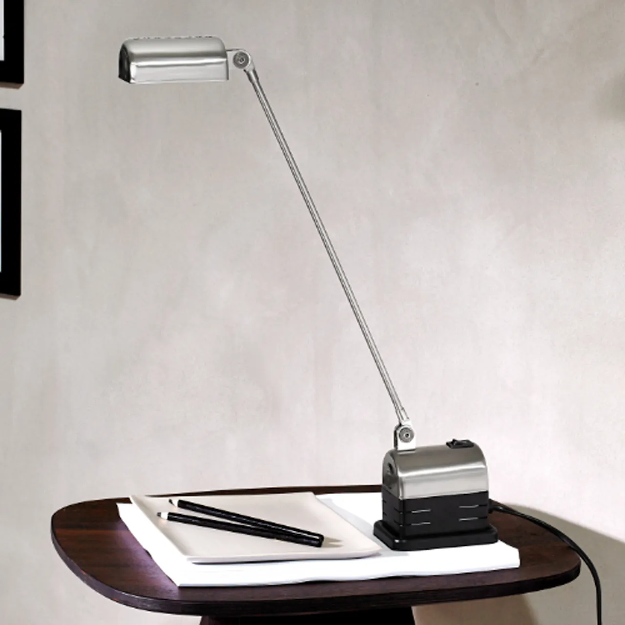 Daphinette LED bordslampa