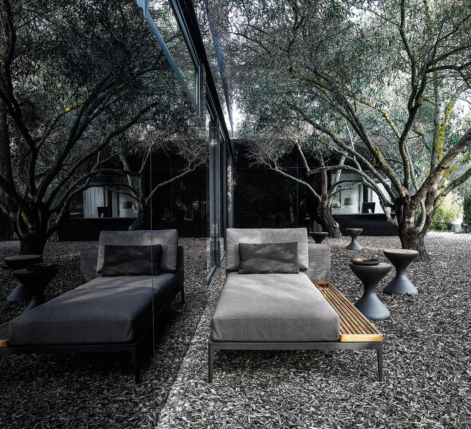 Grid Lounge Sofa - 4