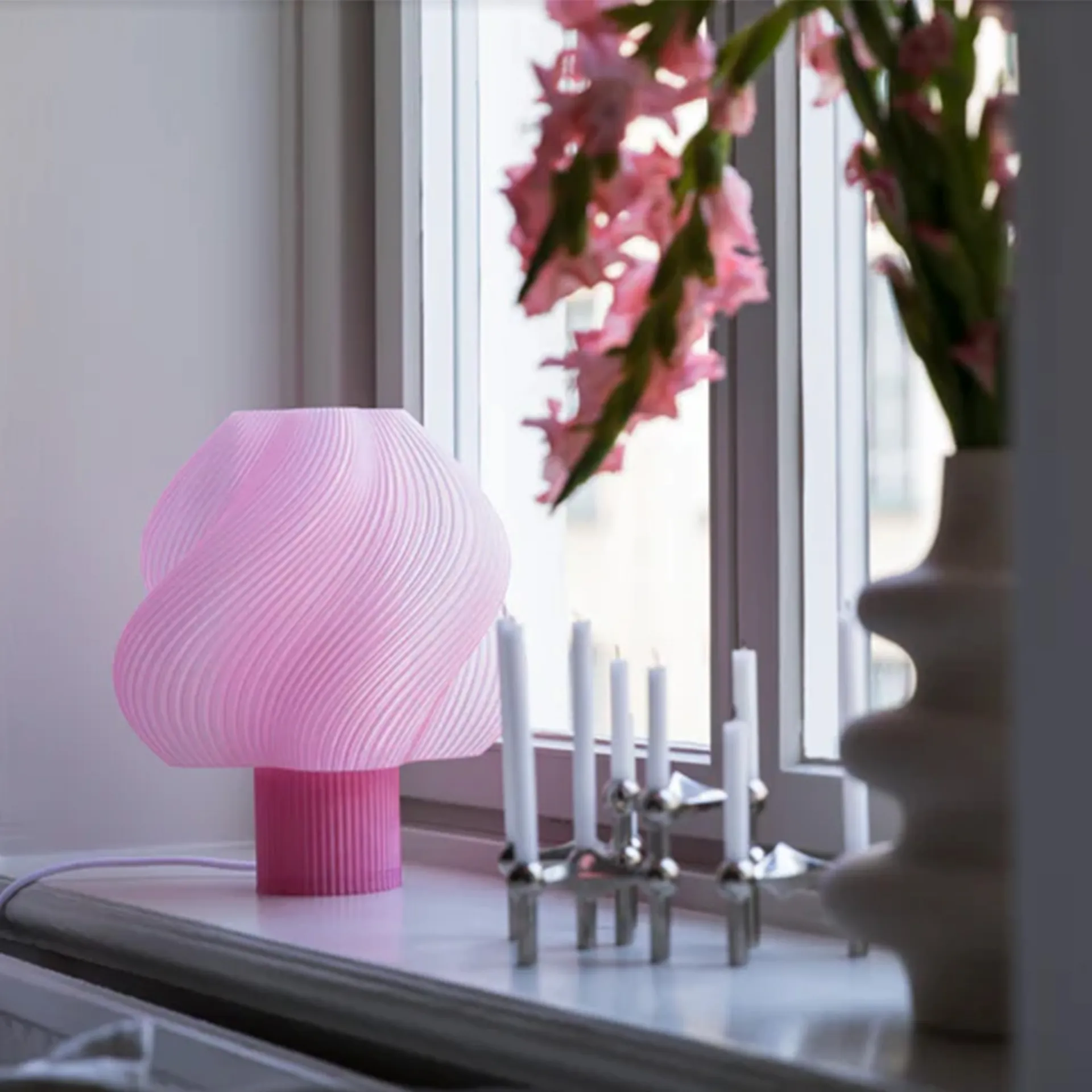 Soft Serve Table Lamp Grande - Rose - Crème Atelier - NO GA