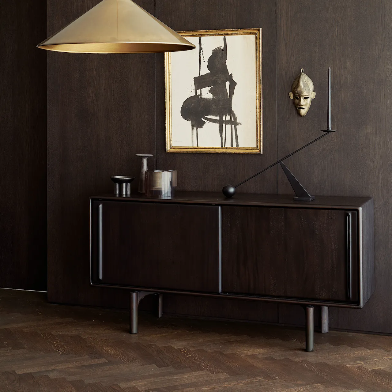 Flow sideboard
