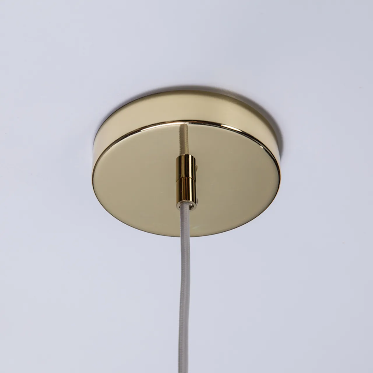 Soft Serve 01 pendellampa Brass White
