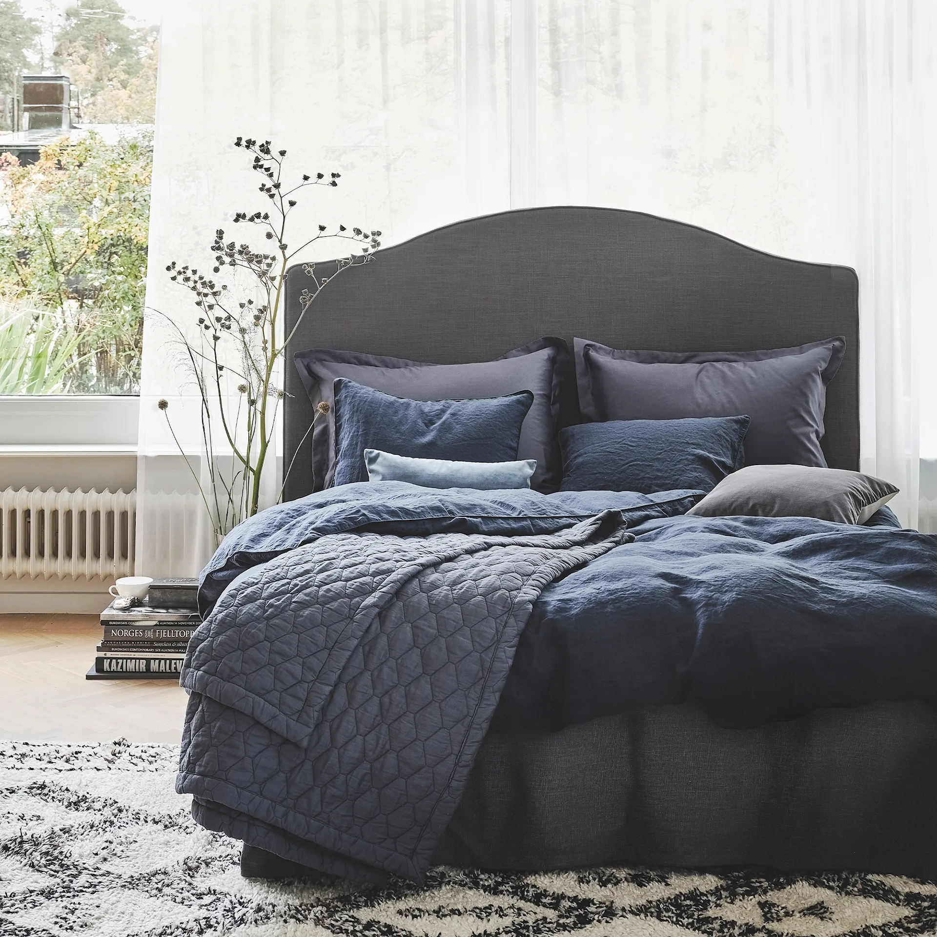 Carlita sänggavel linen dark grey - Mille Notti - NO GA