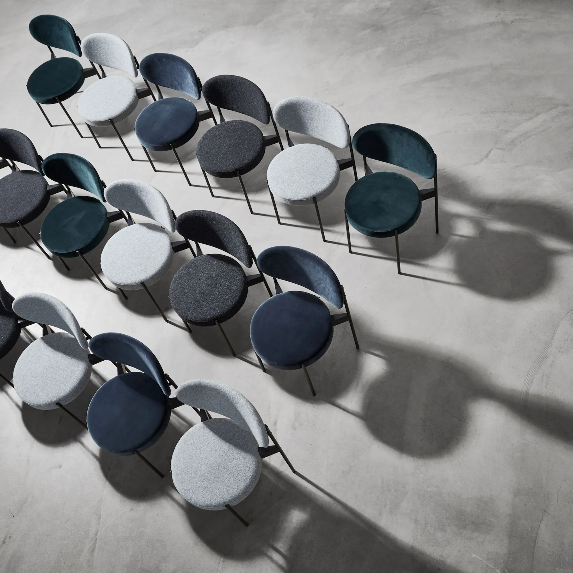 Series 430 Chair Black - 12