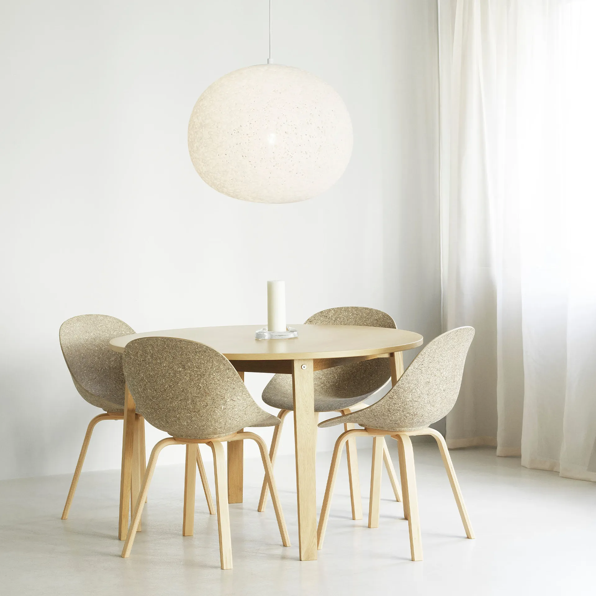 Act lampa vit - Normann Copenhagen - NO GA