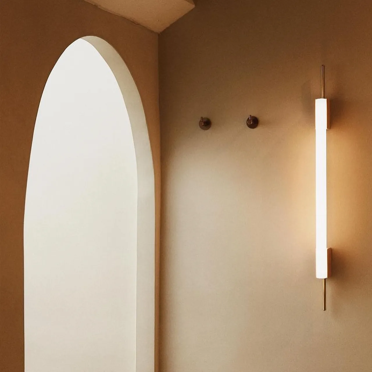 Tubus 70 vägglampa